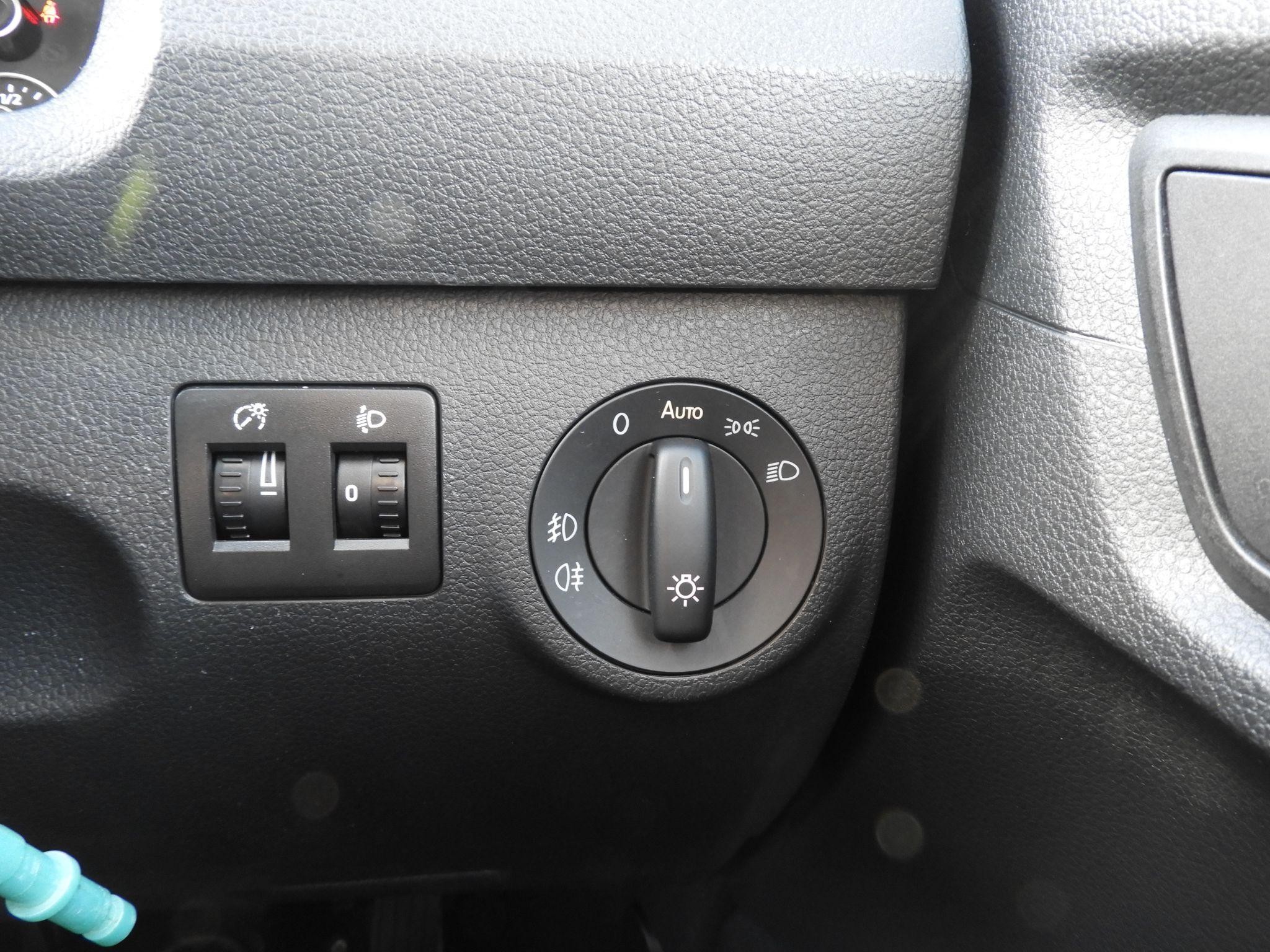 Volkswagen Caddy Maxi Image 18
