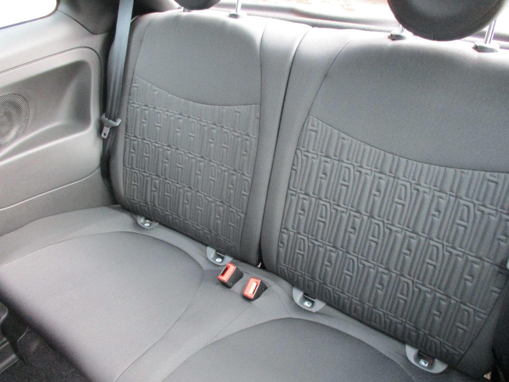 Fiat 500 Hybrid Image 18