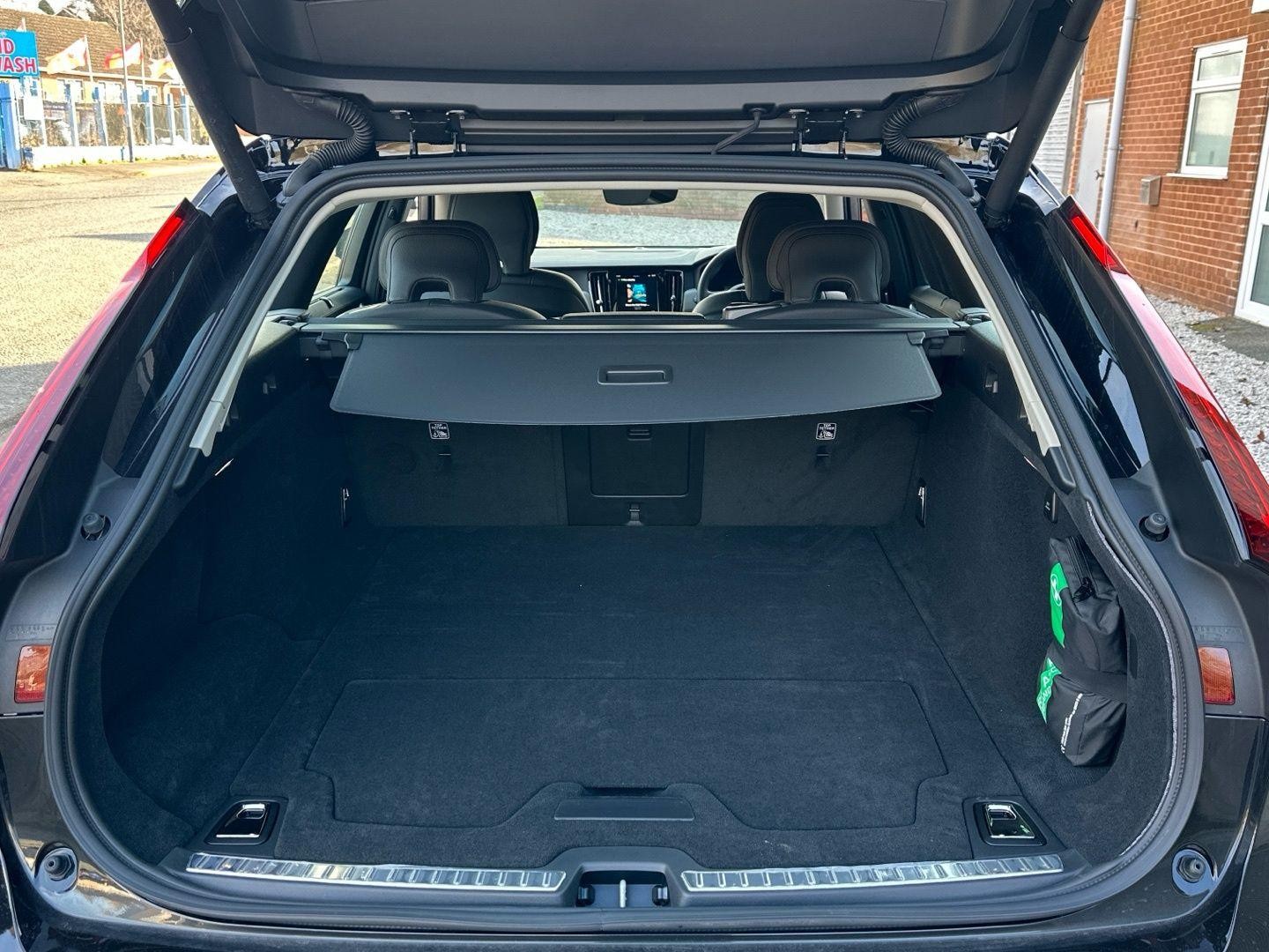 Volvo V90 Image 17