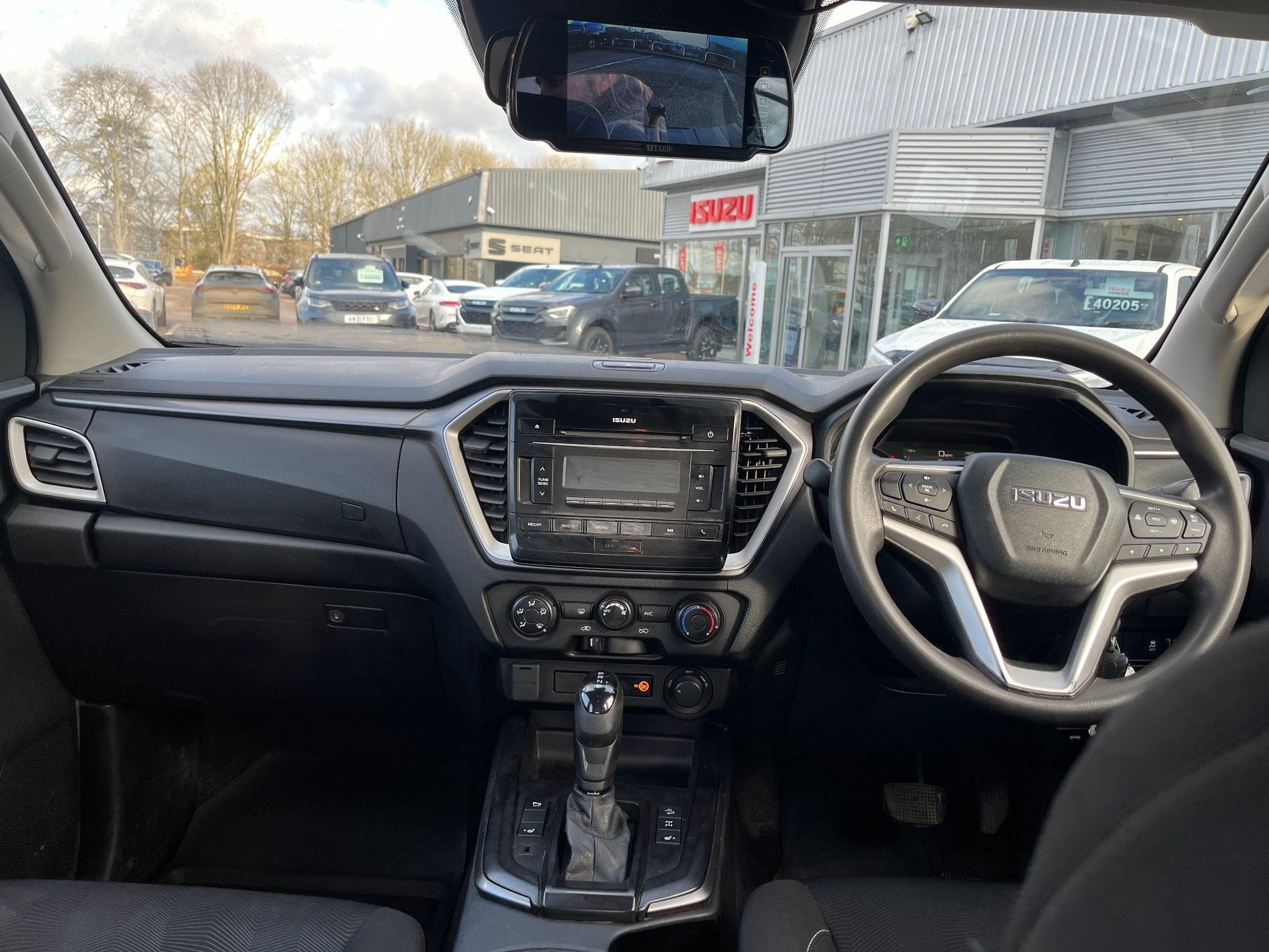 Isuzu D-Max DL20 Image 14