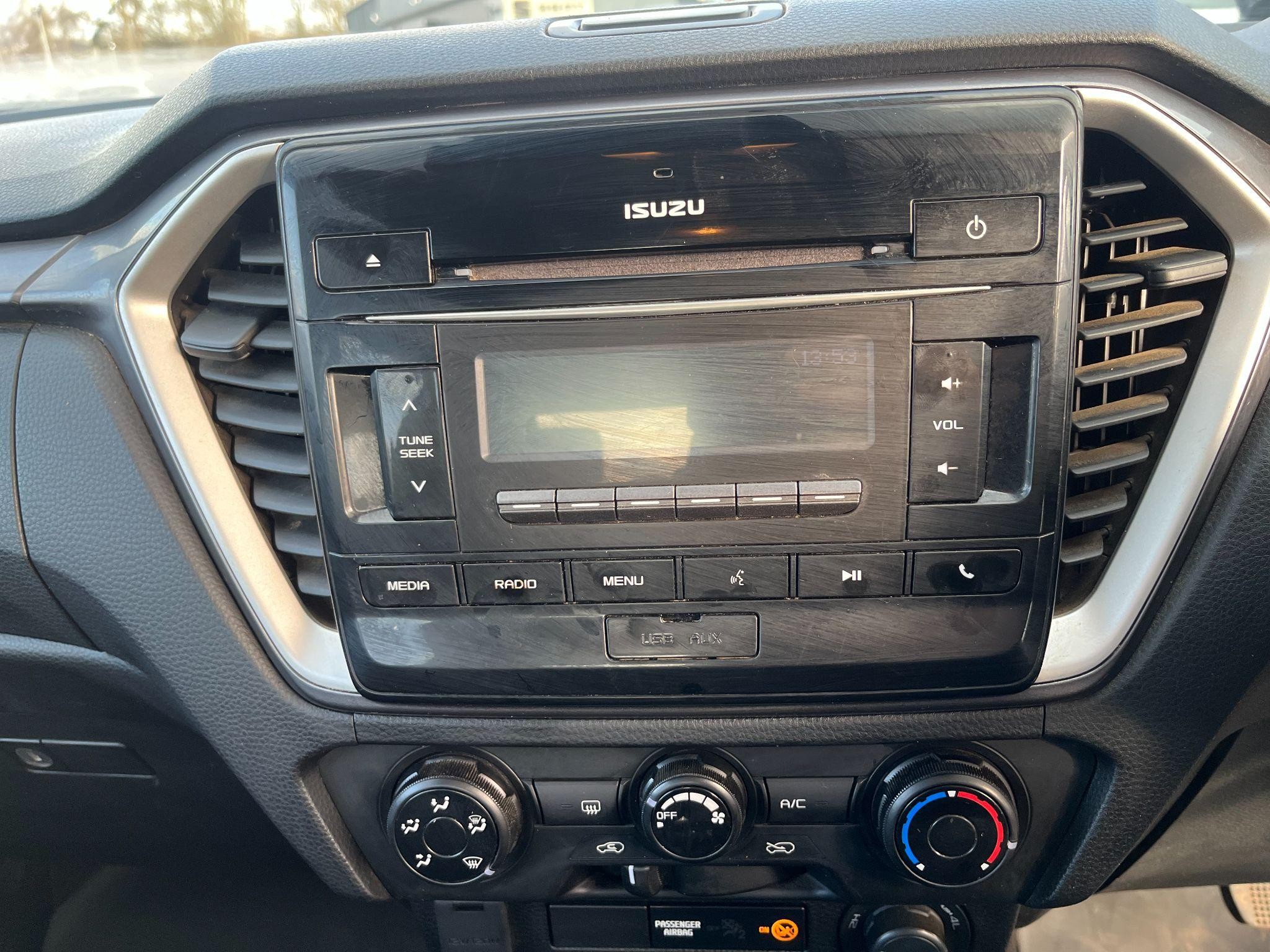 Isuzu D-Max DL20 Image 16