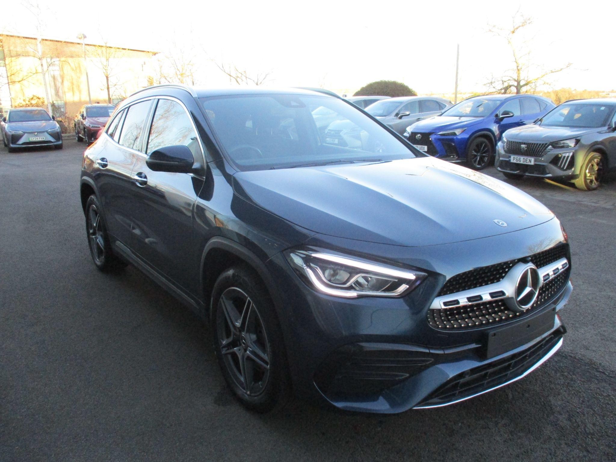 Mercedes-Benz GLA Image 1