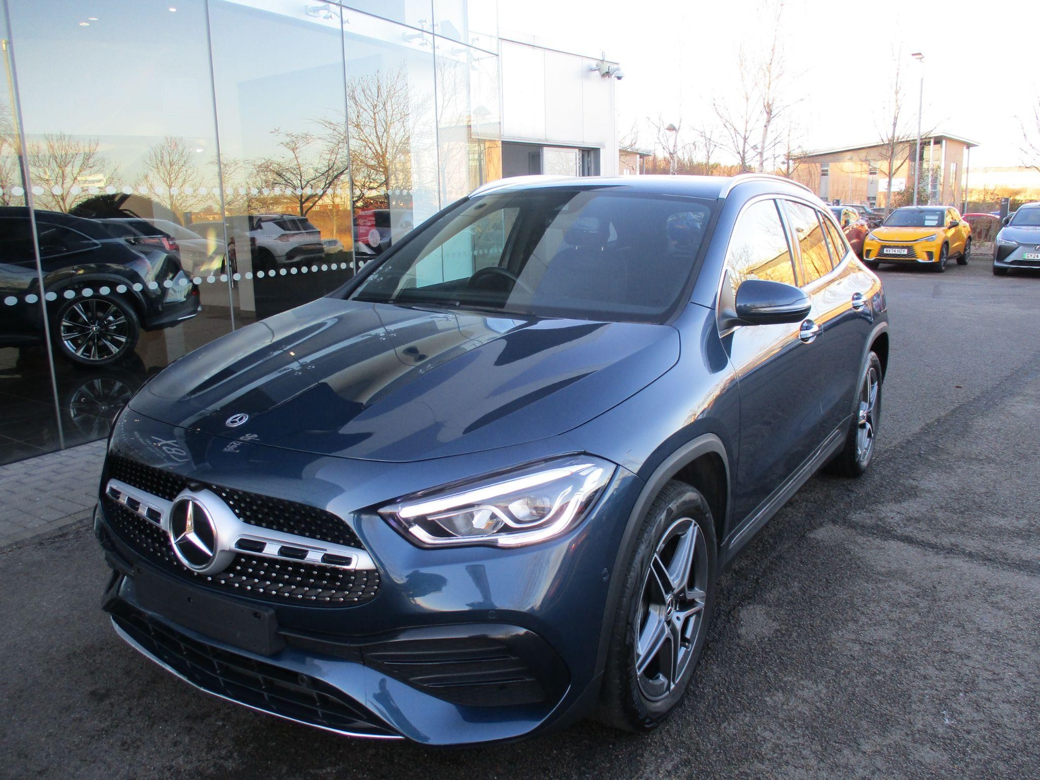 Mercedes-Benz GLA Image 8