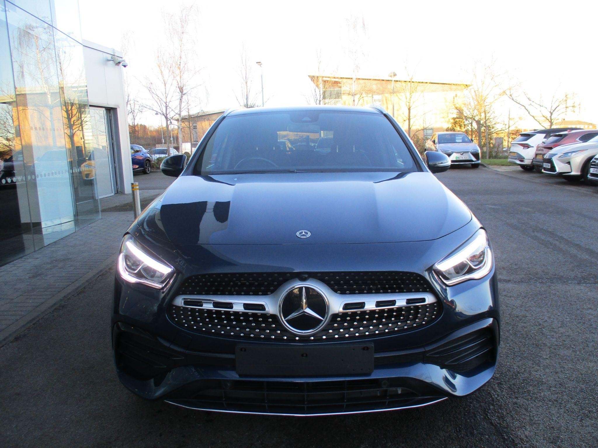 Mercedes-Benz GLA Image 9