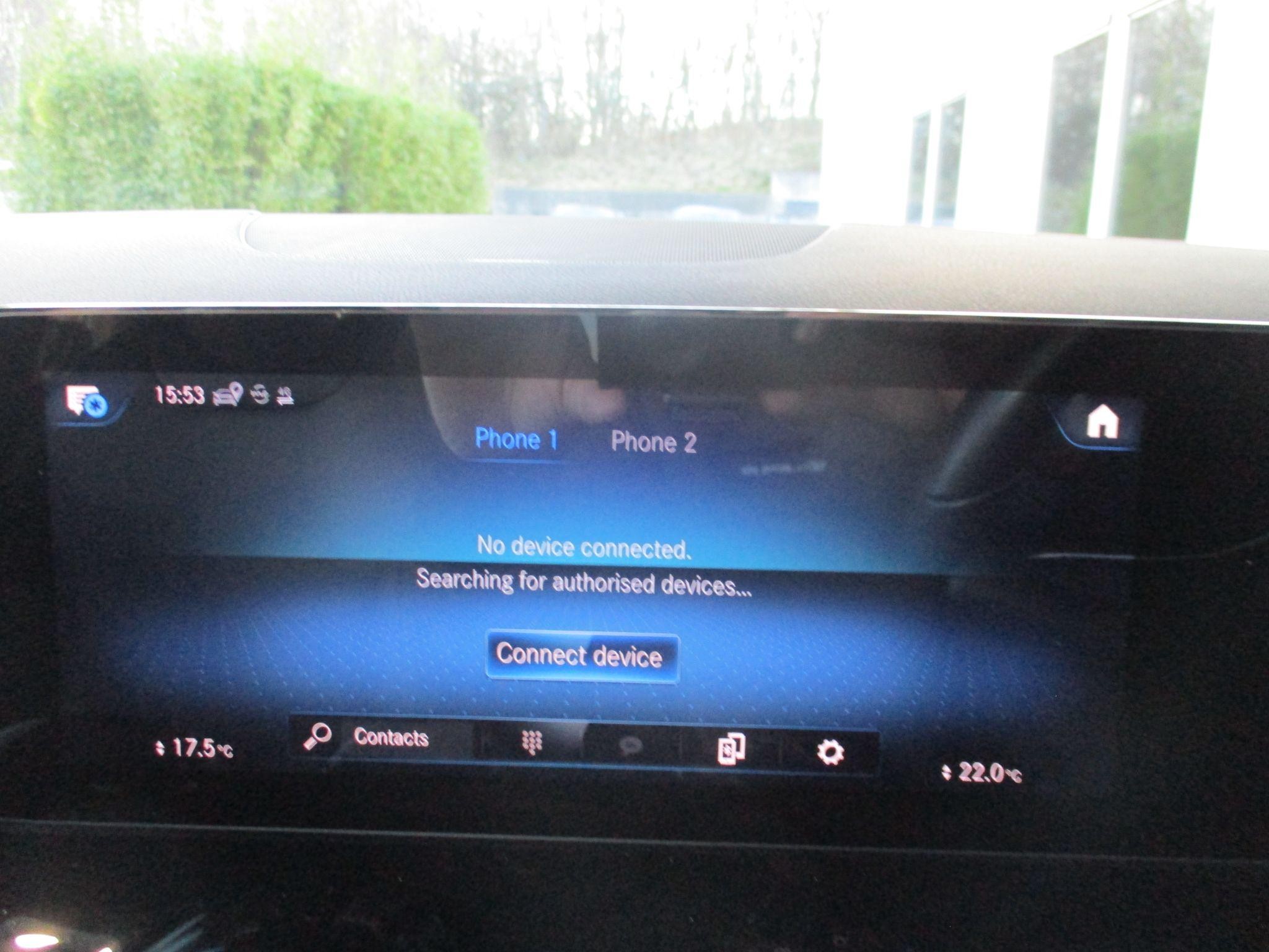 Mercedes-Benz GLA Image 57
