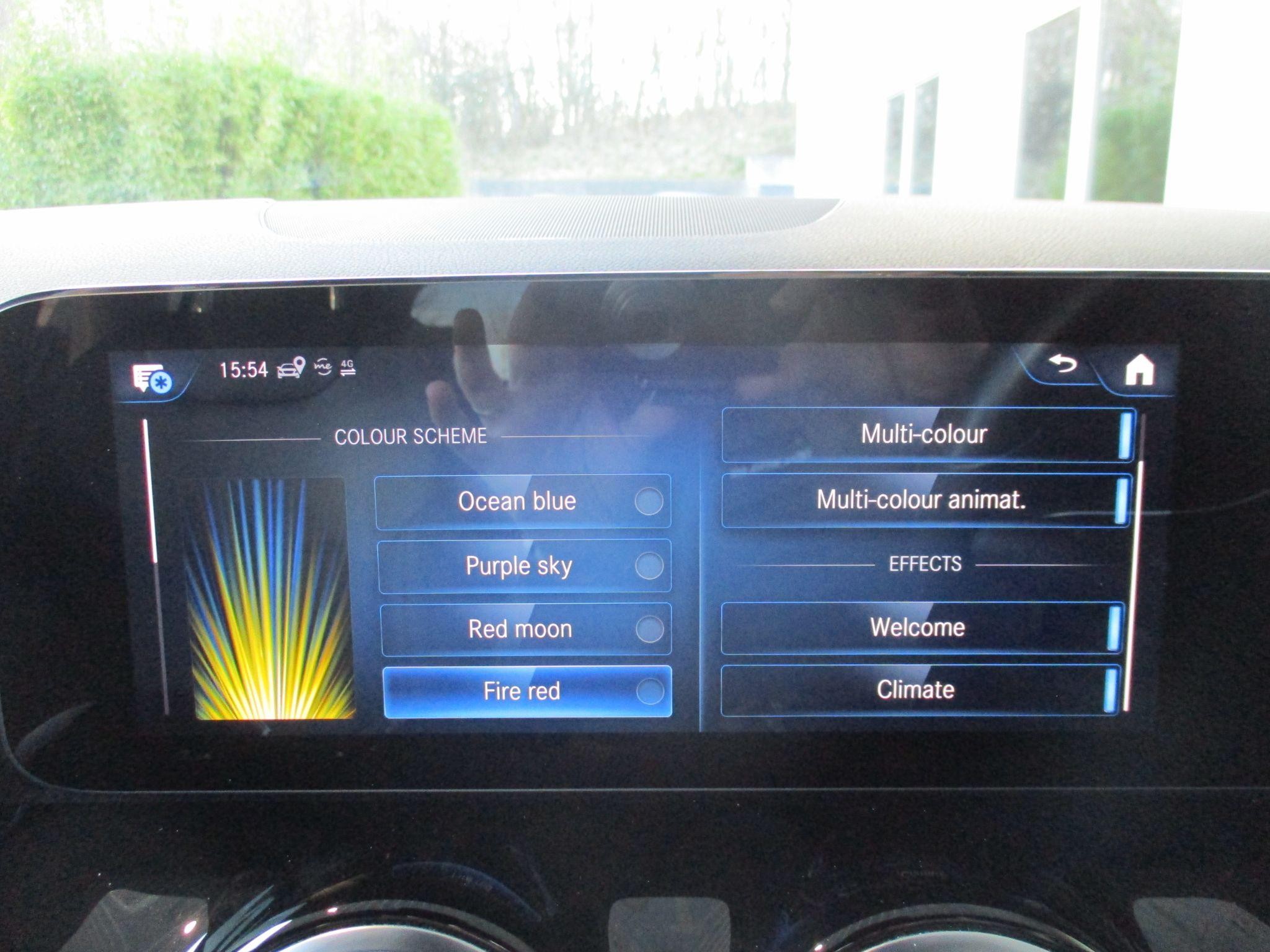 Mercedes-Benz GLA Image 60