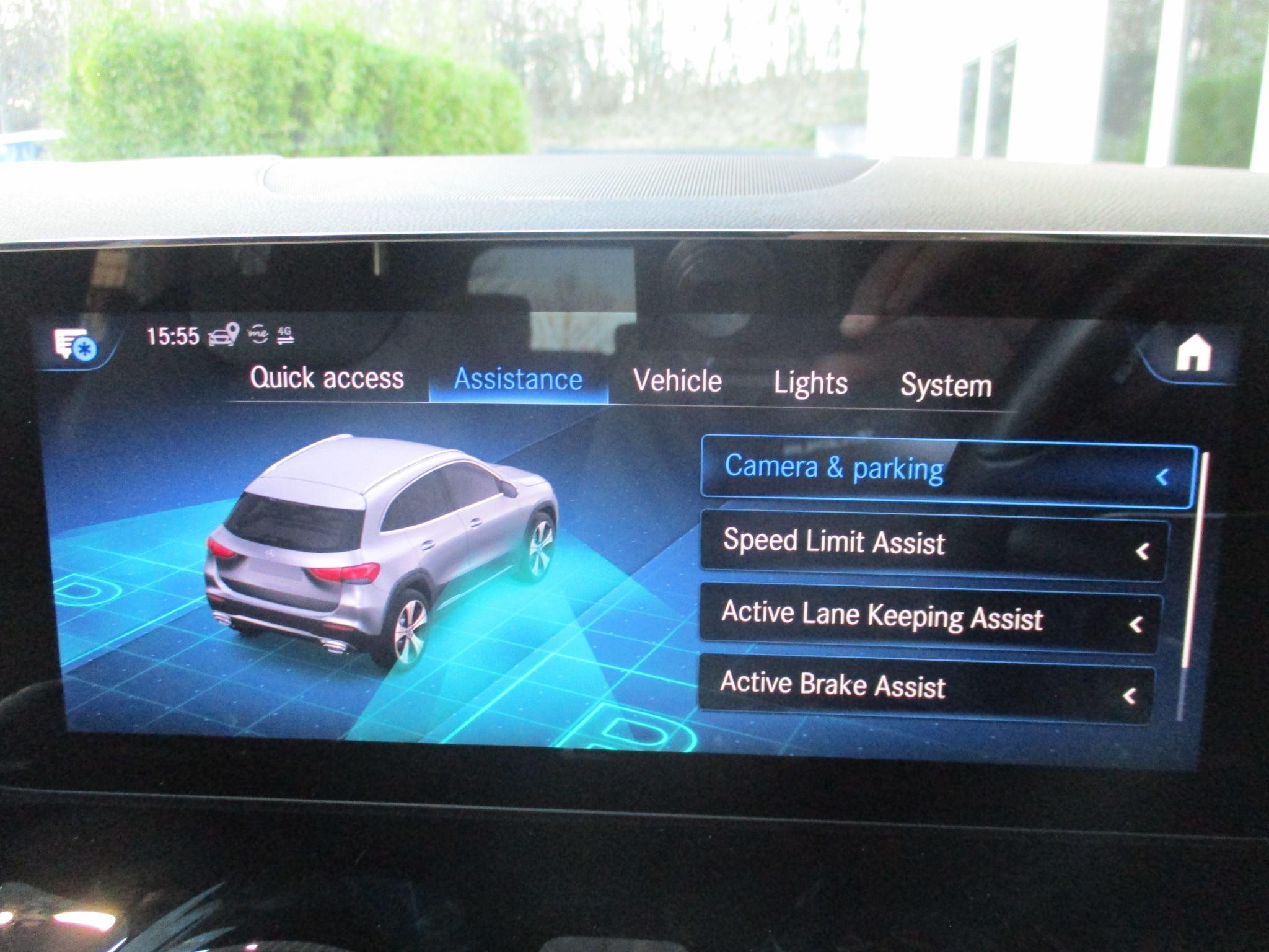 Mercedes-Benz GLA Image 69