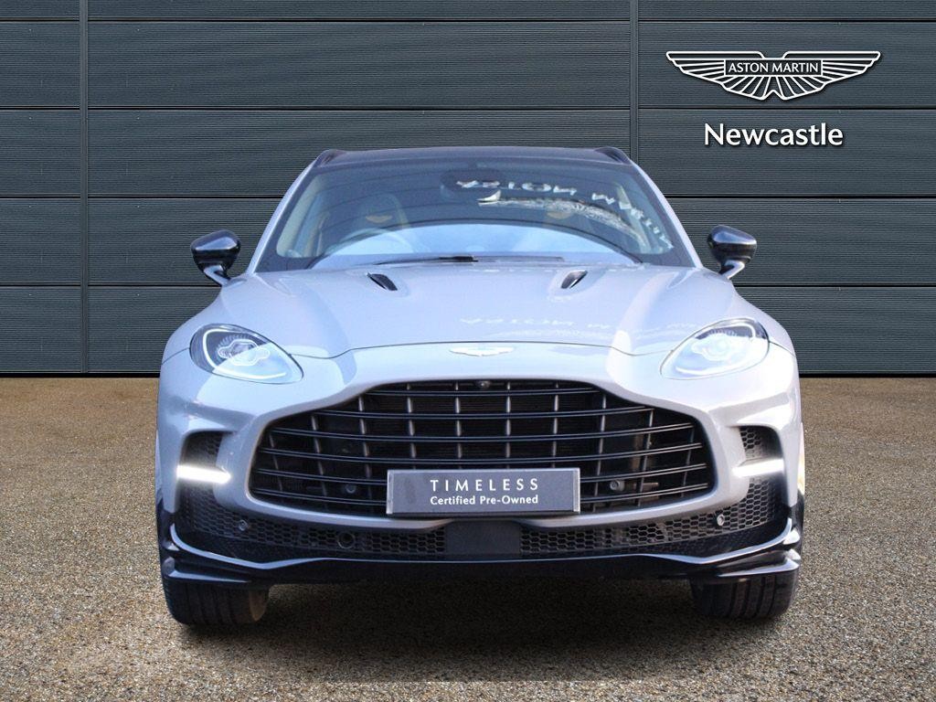 Aston Martin DBX Image 2