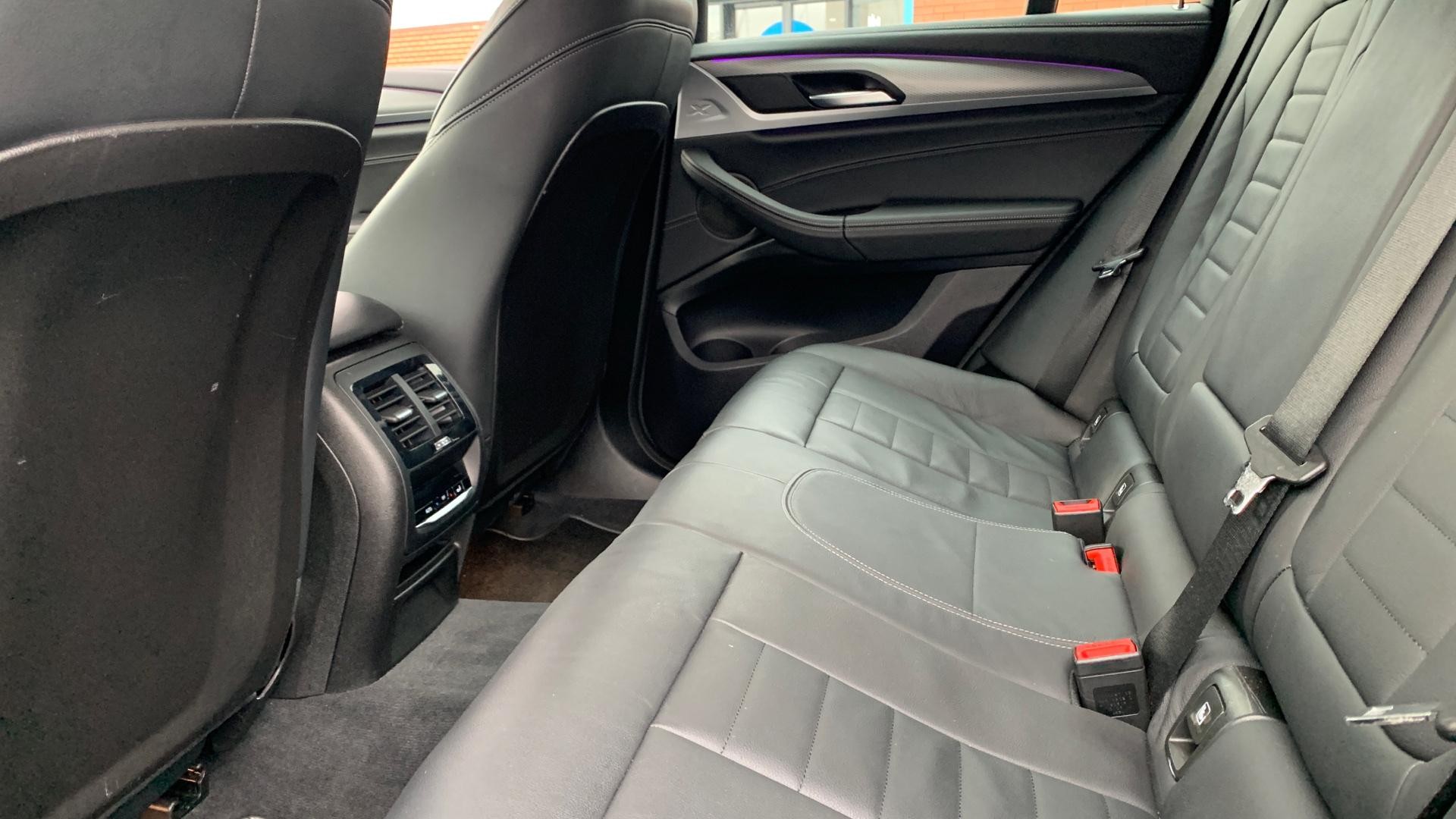 BMW X4 Image 10
