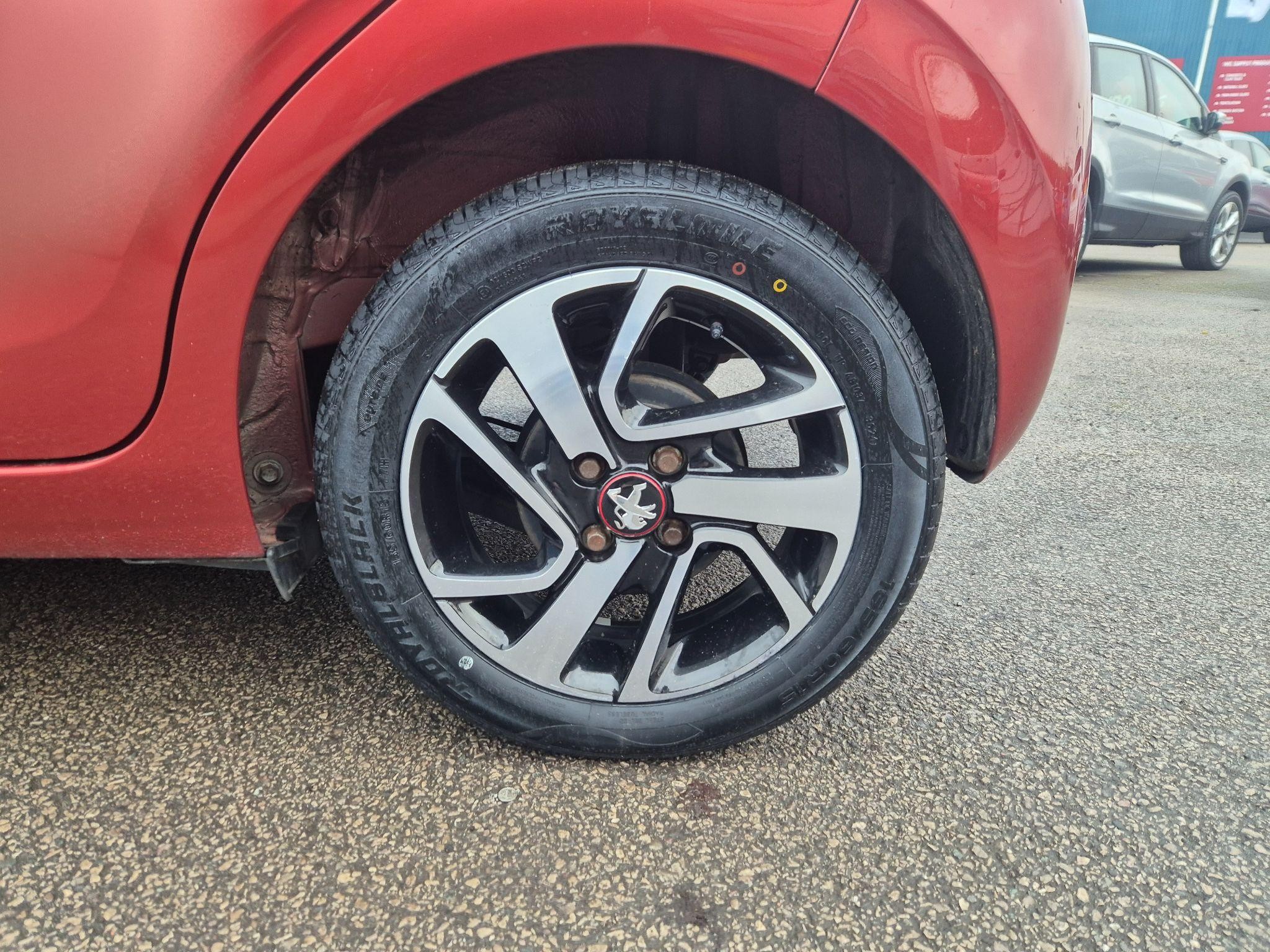 Peugeot 108 Image 9