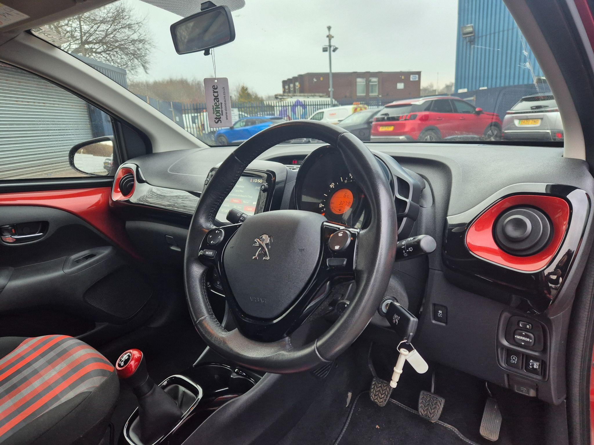 Peugeot 108 Image 11