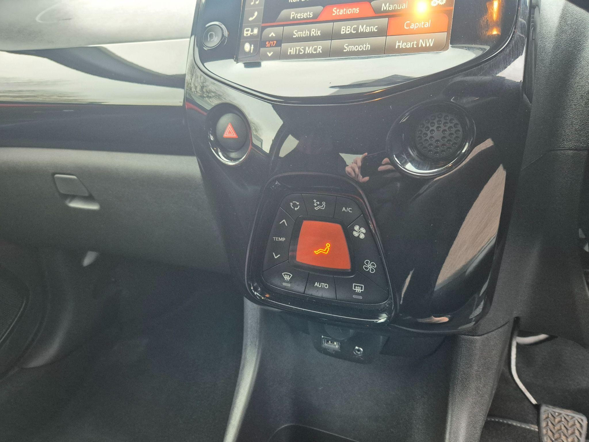 Peugeot 108 Image 14
