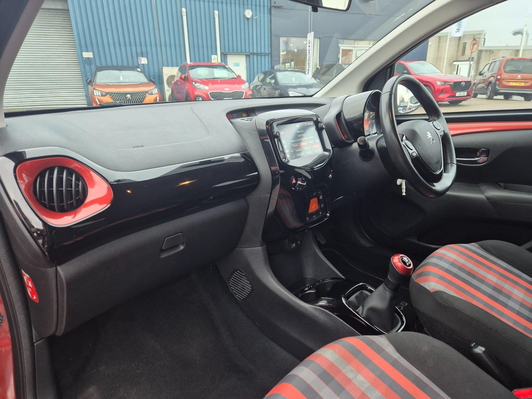 Peugeot 108 Image 16