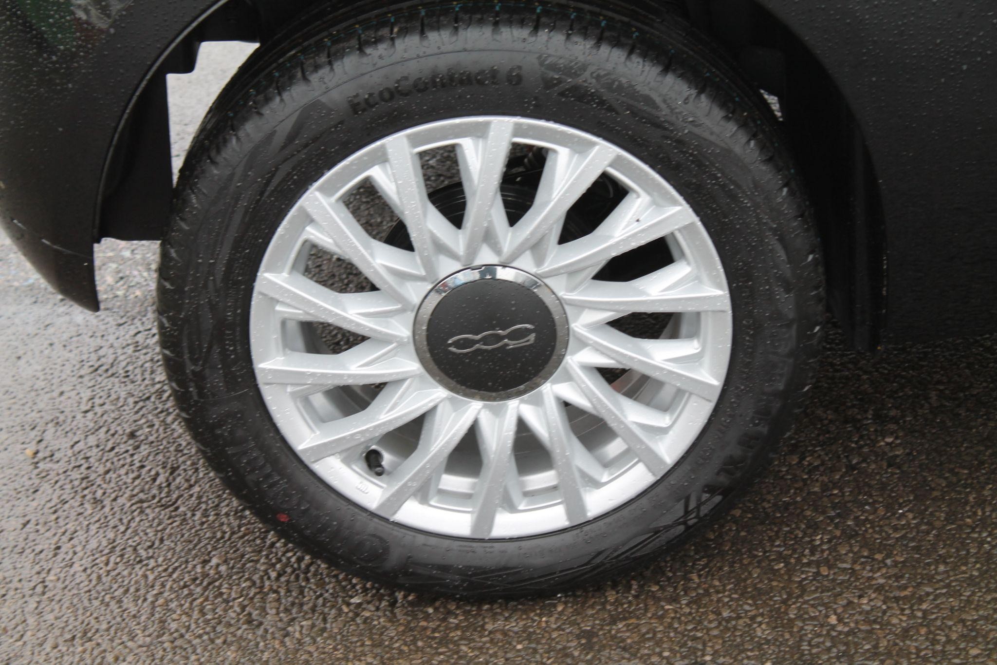Fiat 500 Hybrid Image 11