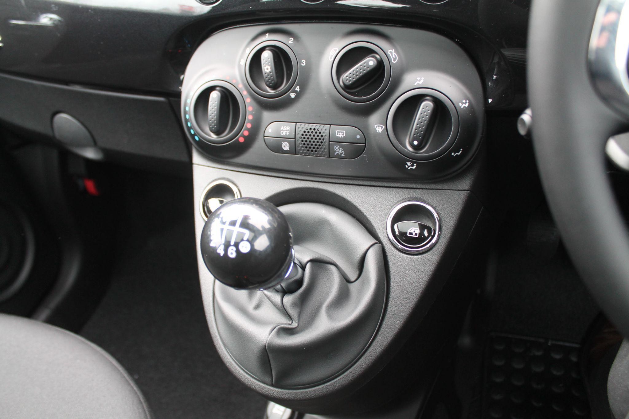 Fiat 500 Hybrid Image 20