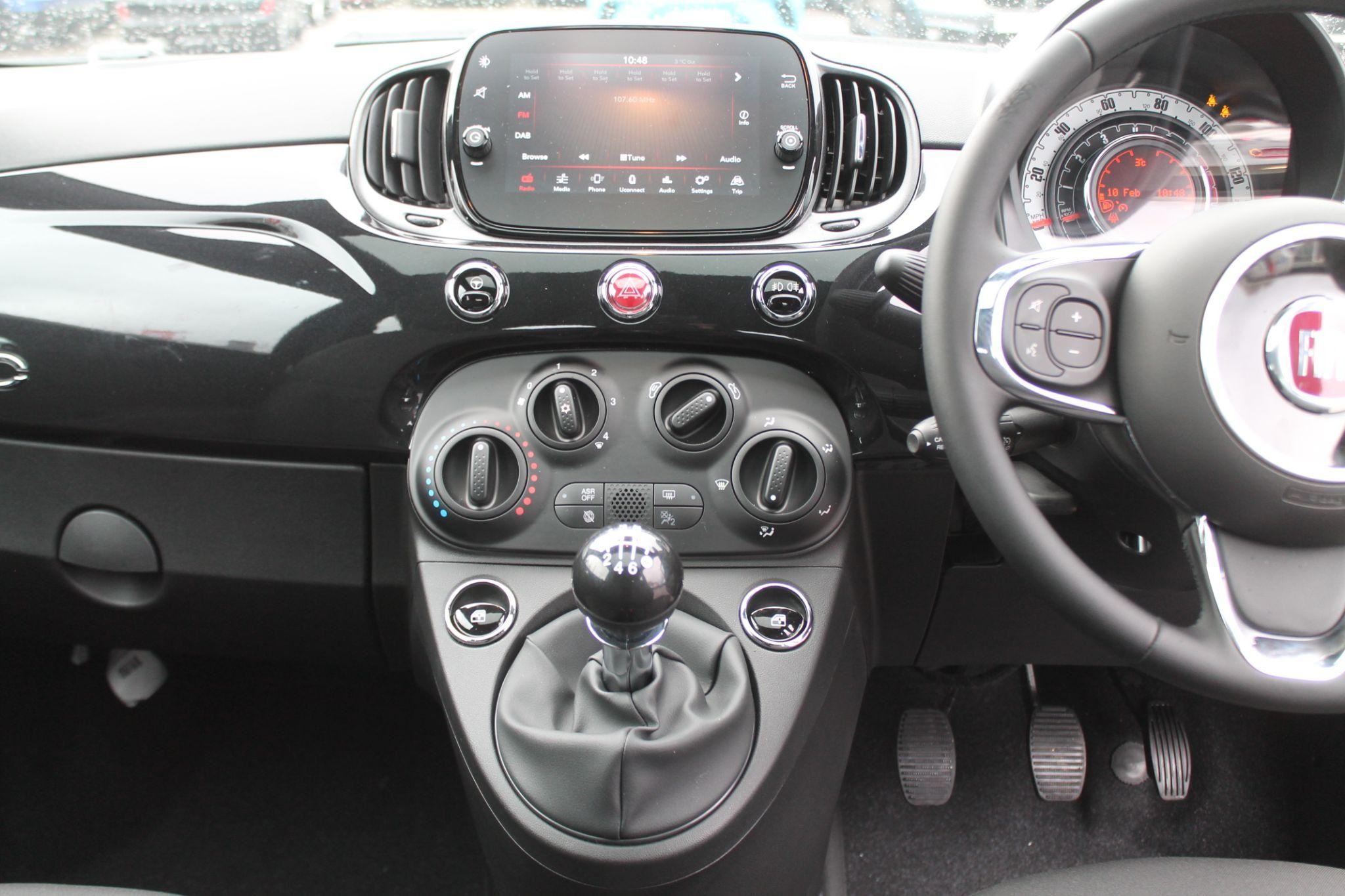 Fiat 500 Hybrid Image 22