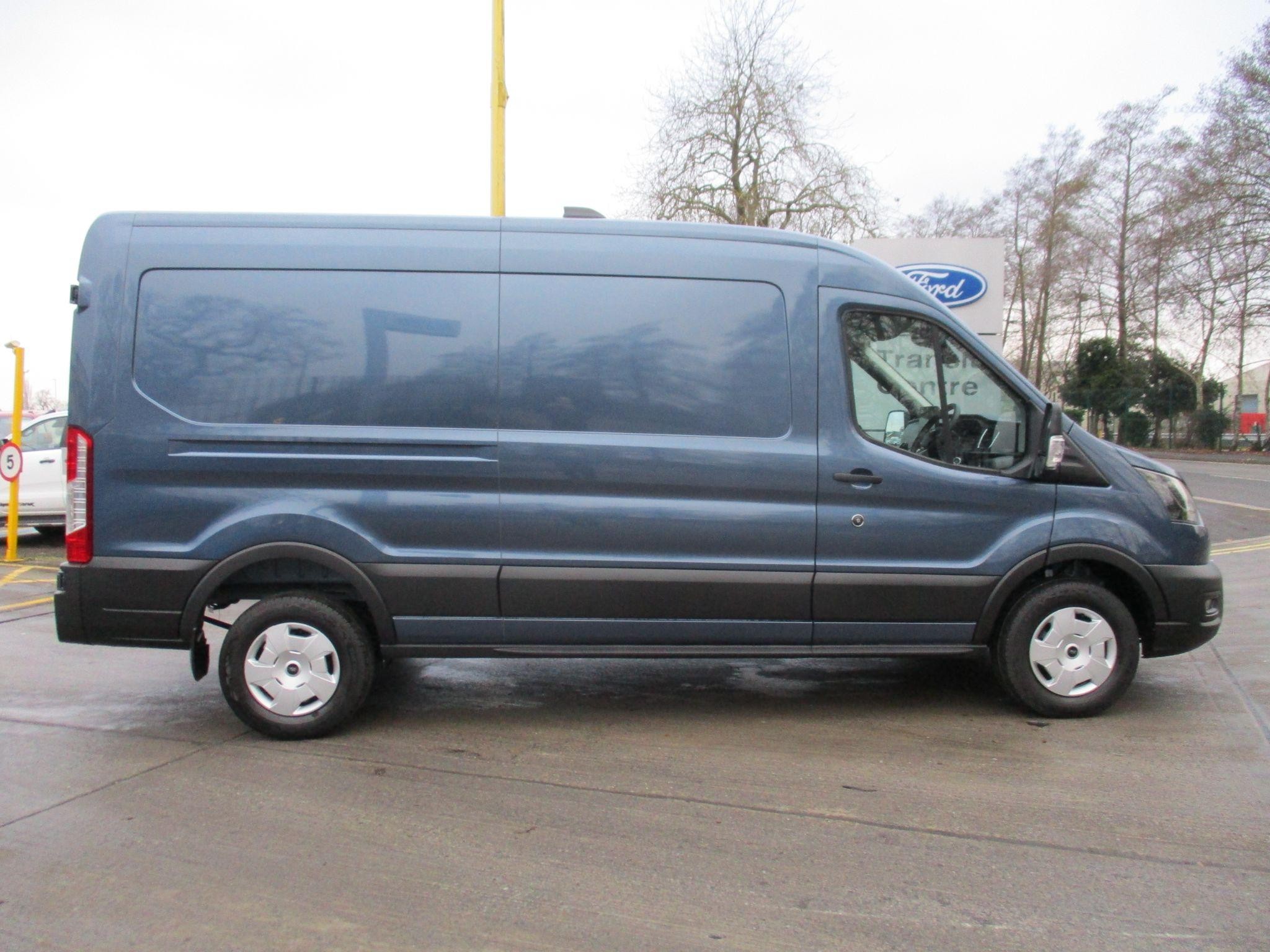 Ford Transit Image 2