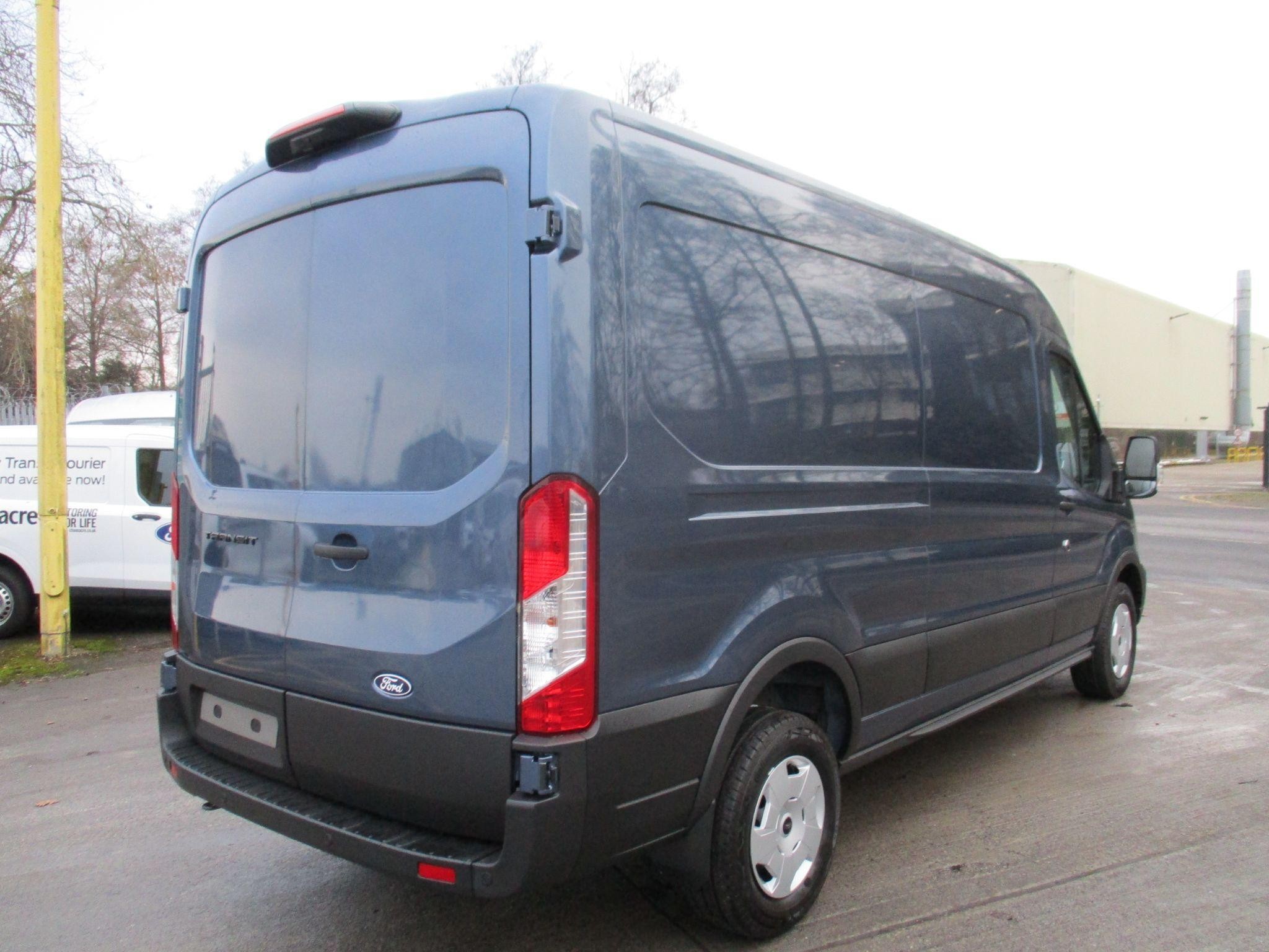 Ford Transit Image 3