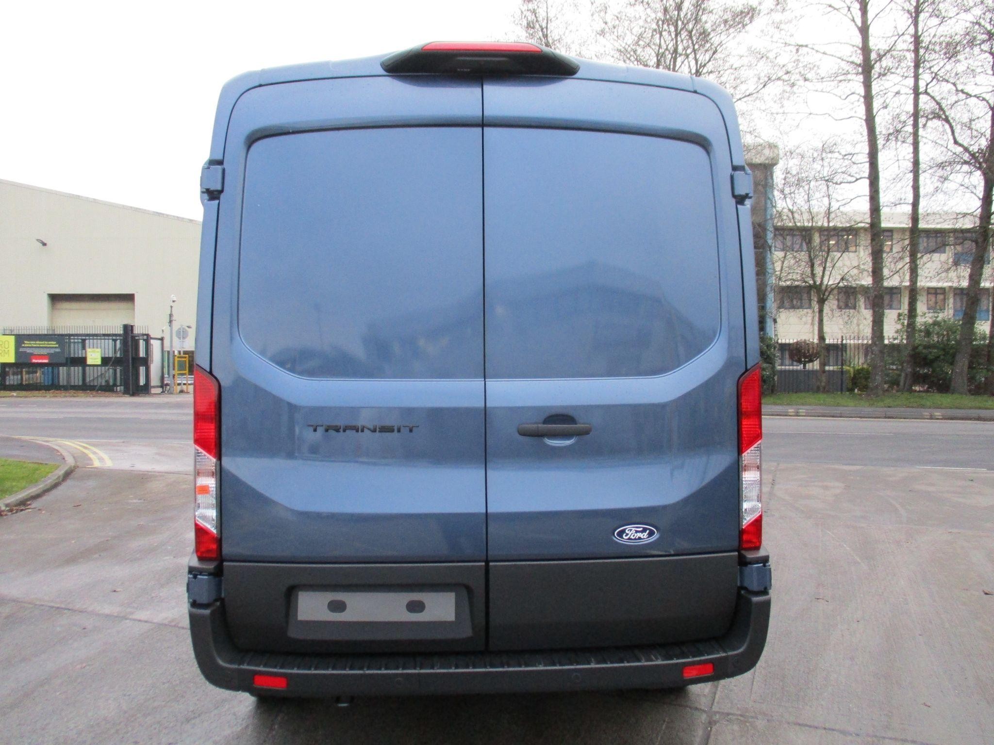 Ford Transit Image 4