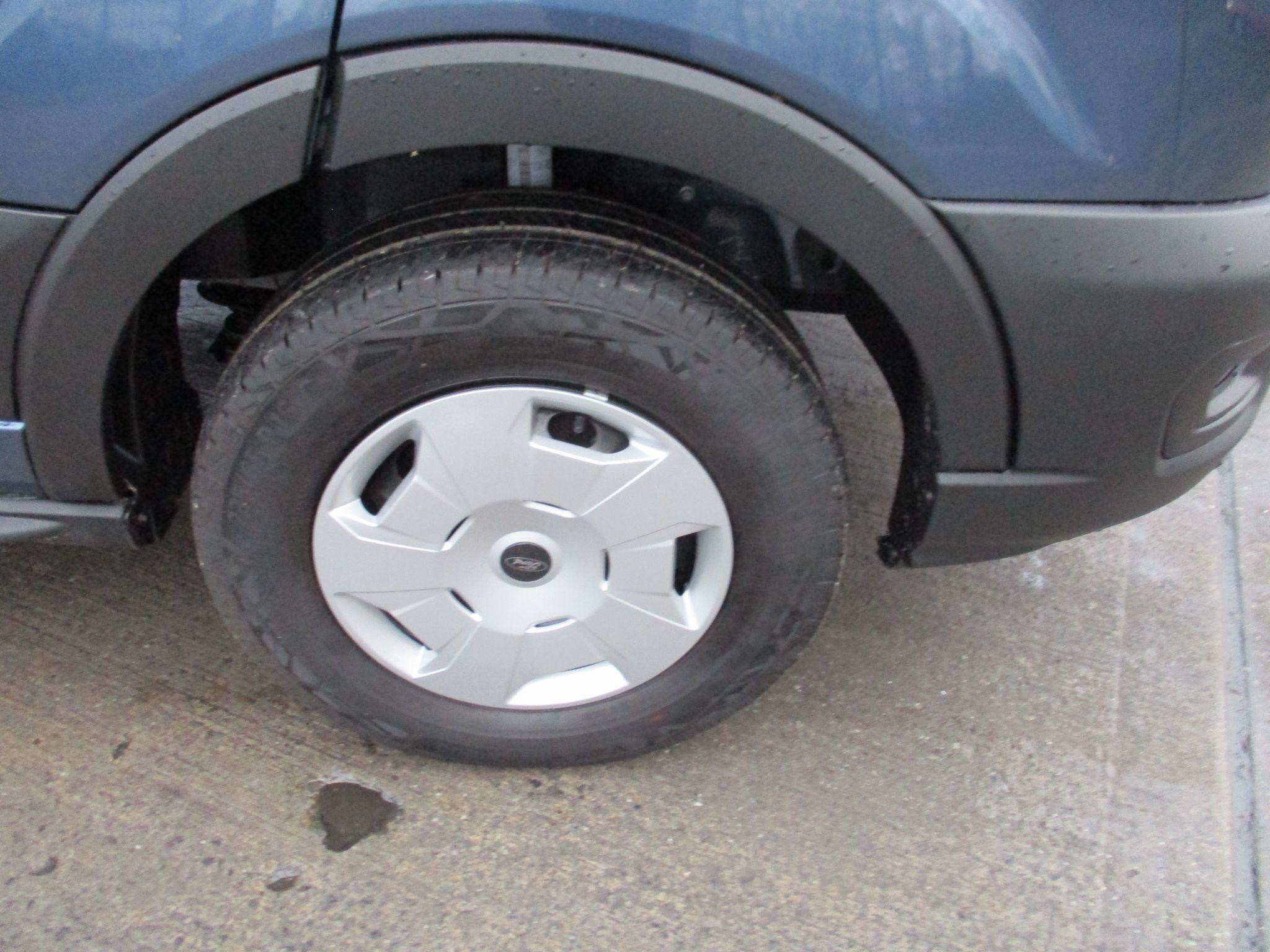 Ford Transit Image 10