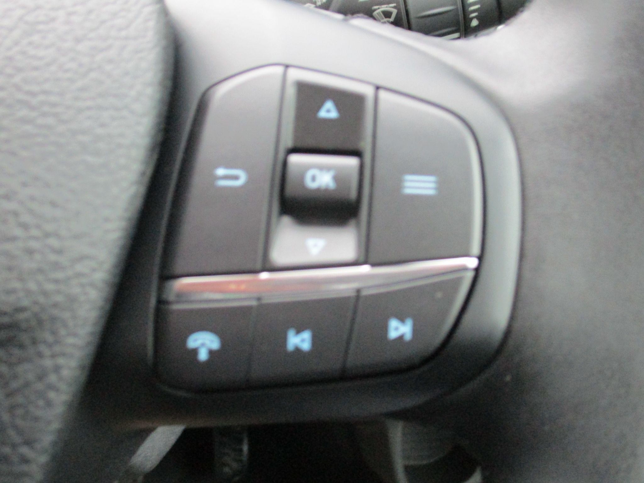 Ford Transit Image 25
