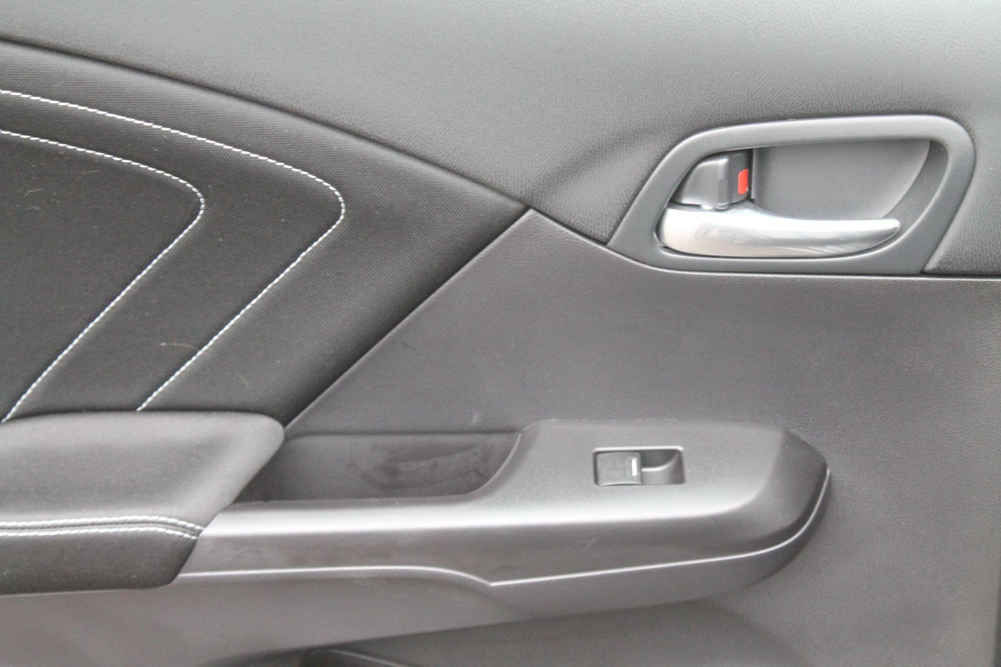 Honda Civic Image 24