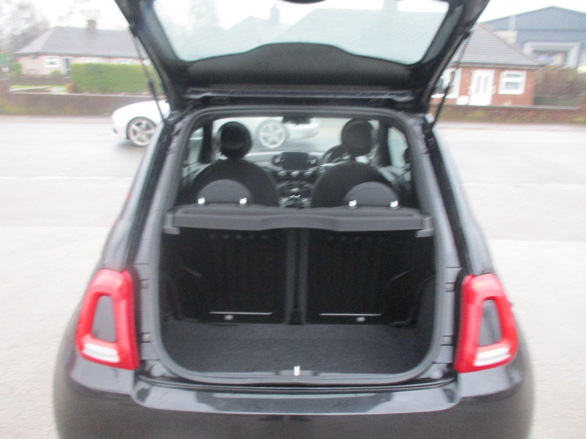 Fiat 500 Hybrid Image 12