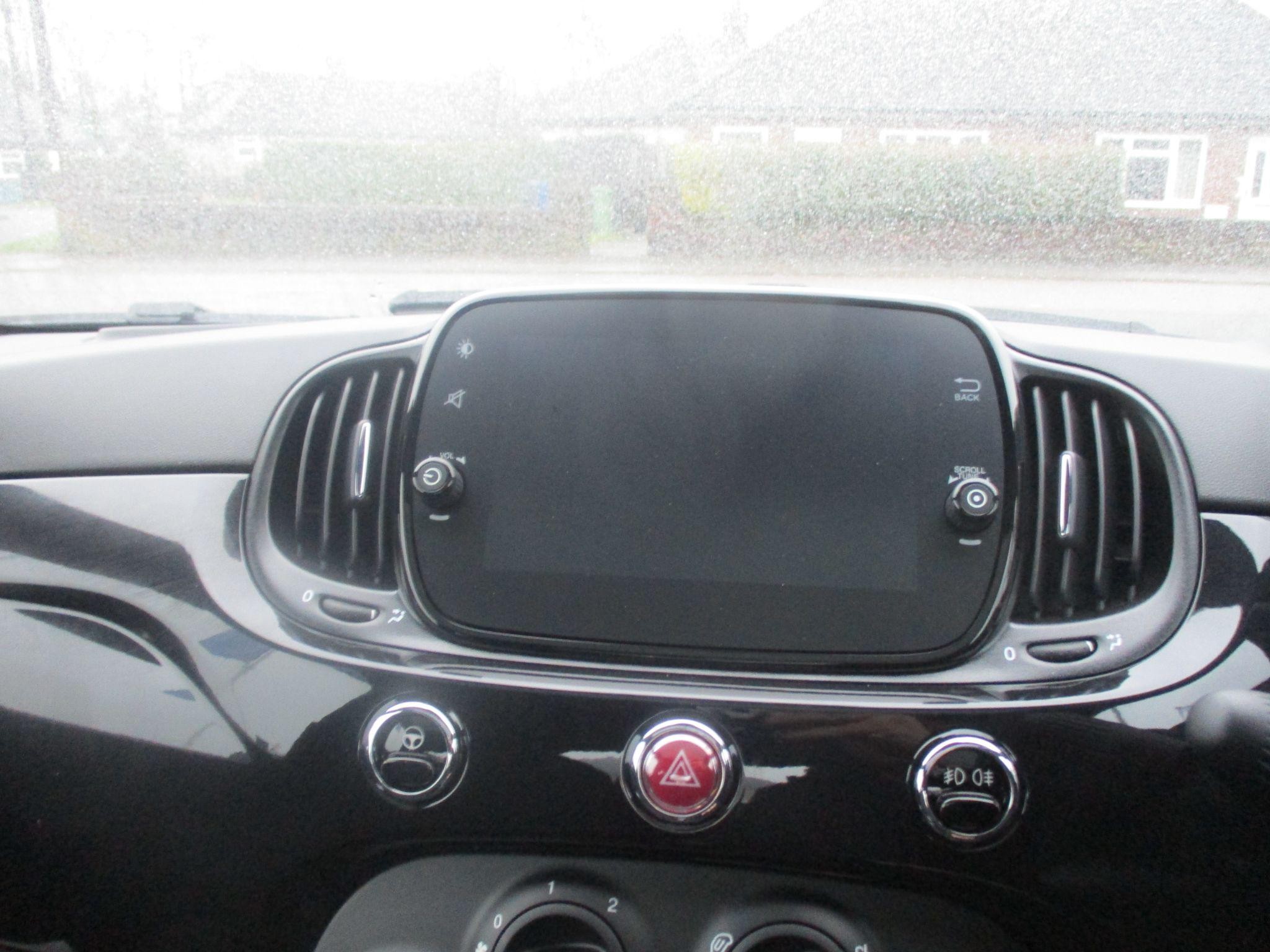 Fiat 500 Hybrid Image 15