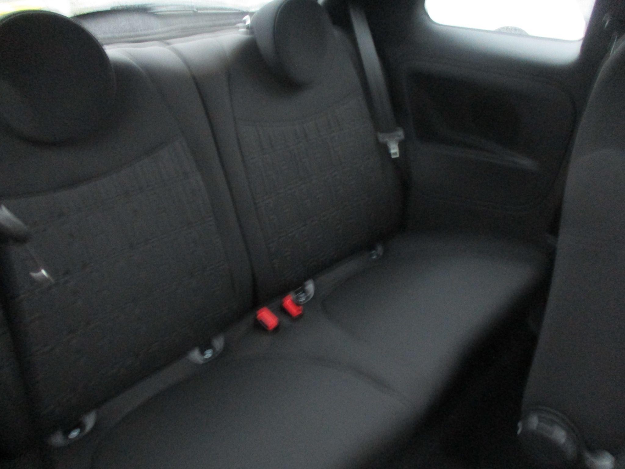 Fiat 500 Hybrid Image 17