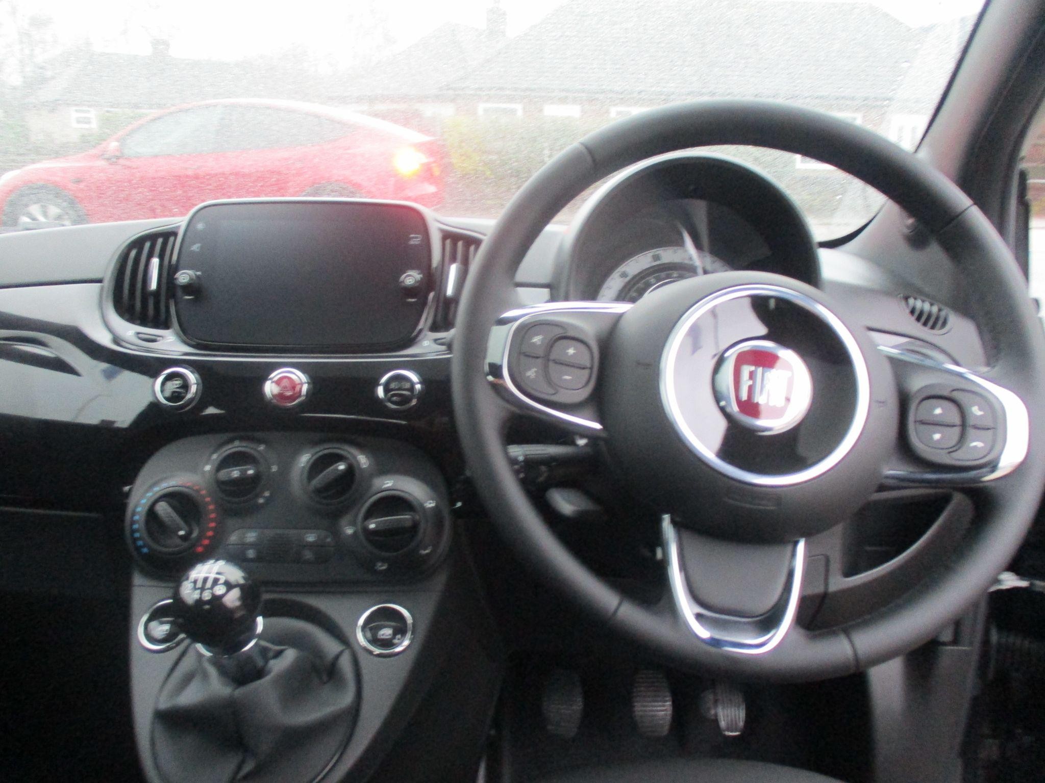 Fiat 500 Hybrid Image 18