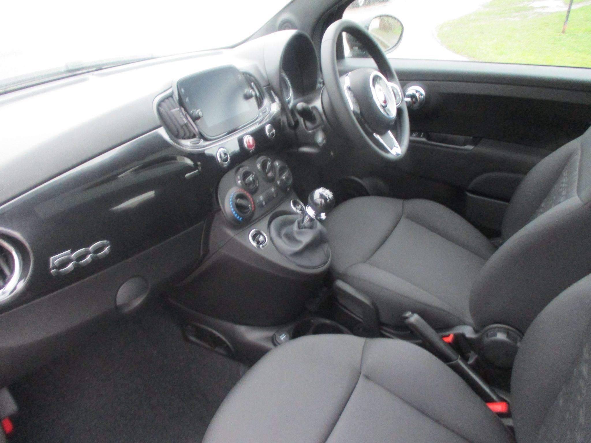 Fiat 500 Hybrid Image 20