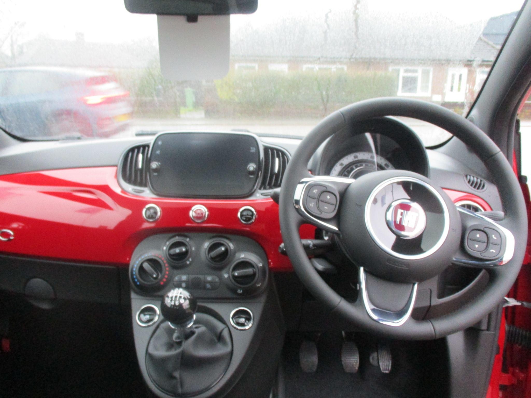 Fiat 500 Hybrid Image 18