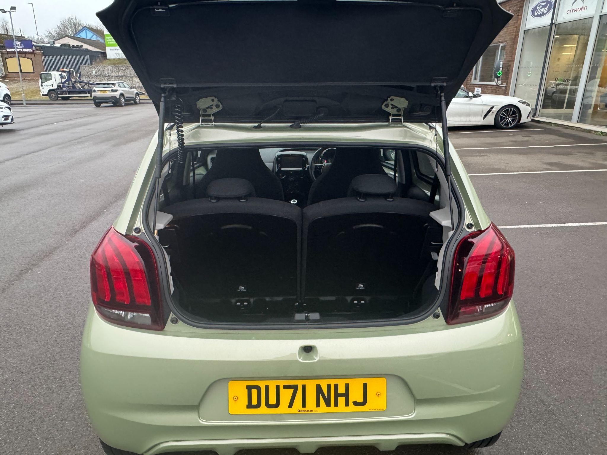 Peugeot 108 Image 10