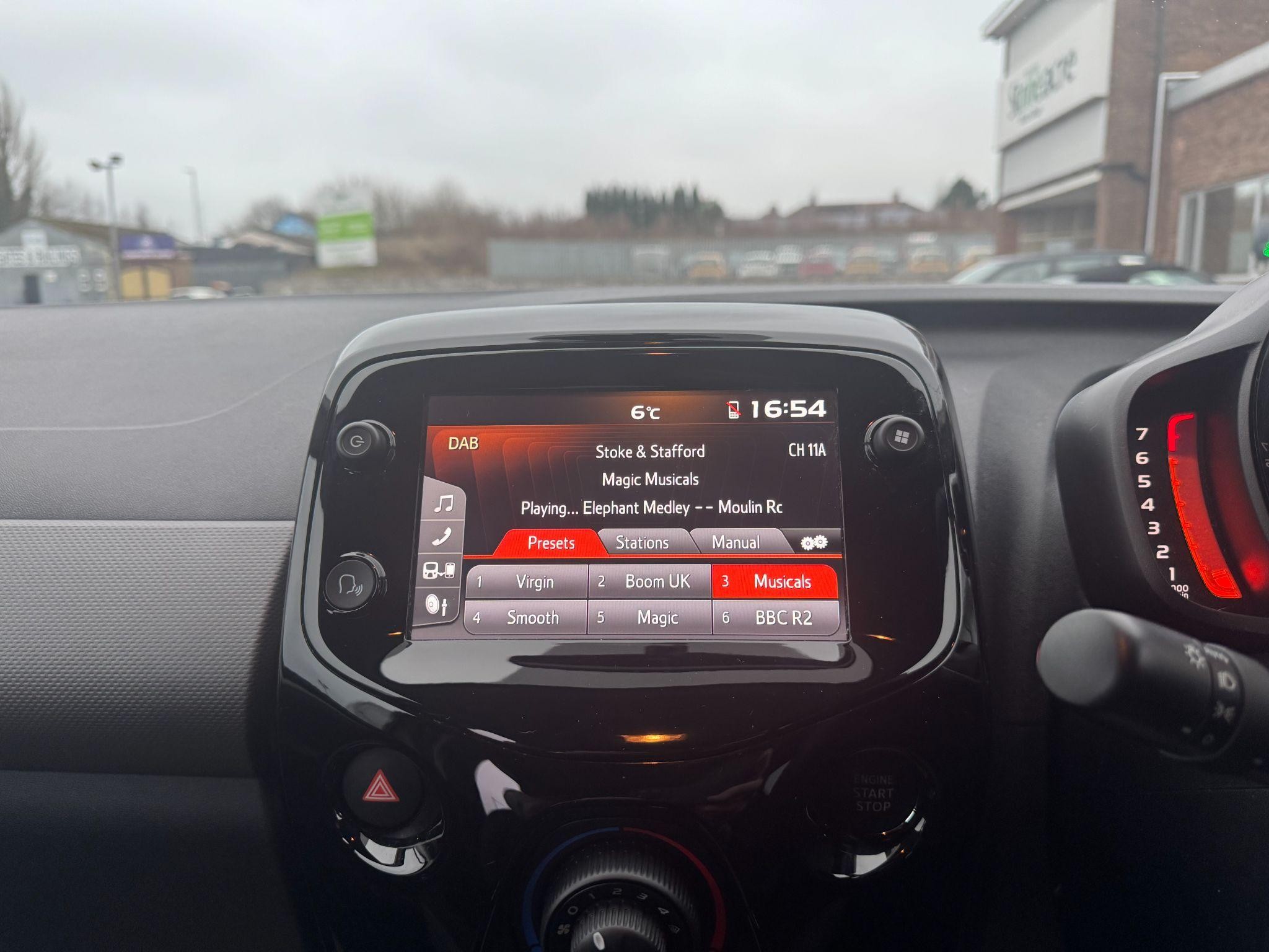 Peugeot 108 Image 15