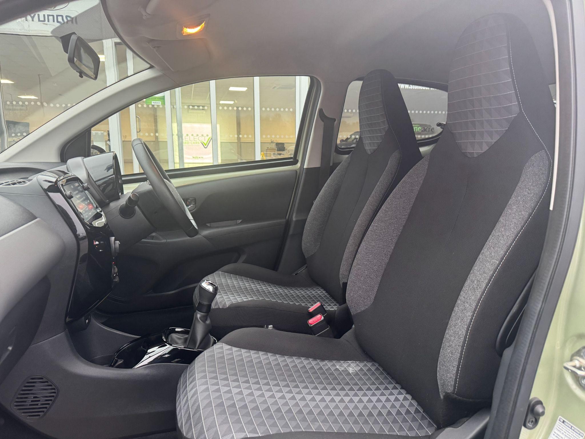 Peugeot 108 Image 18
