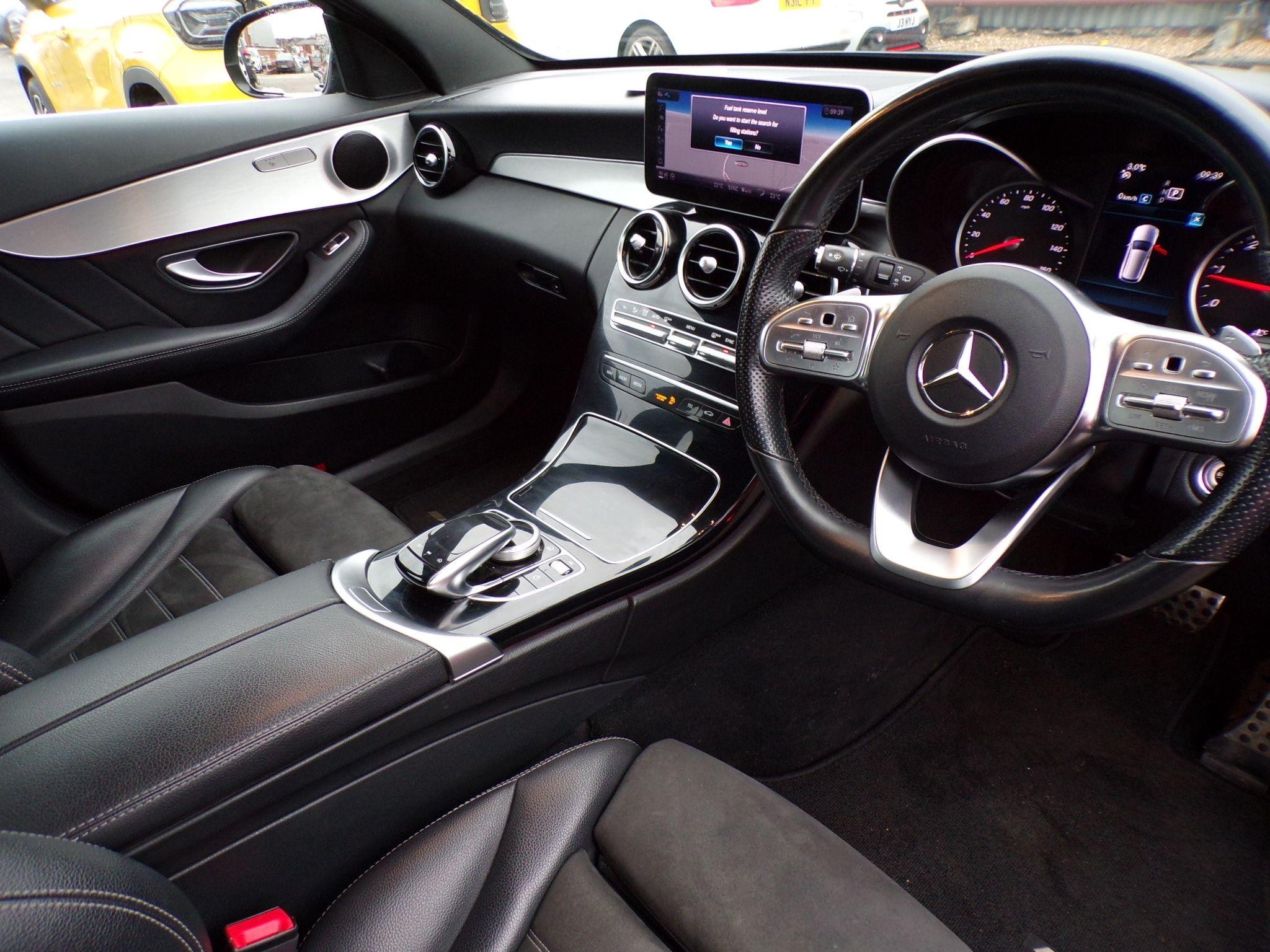 Mercedes-Benz C-Class Image 10