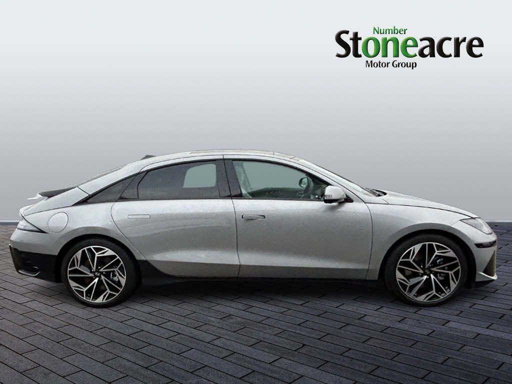 Hyundai IONIQ 6 Image 2