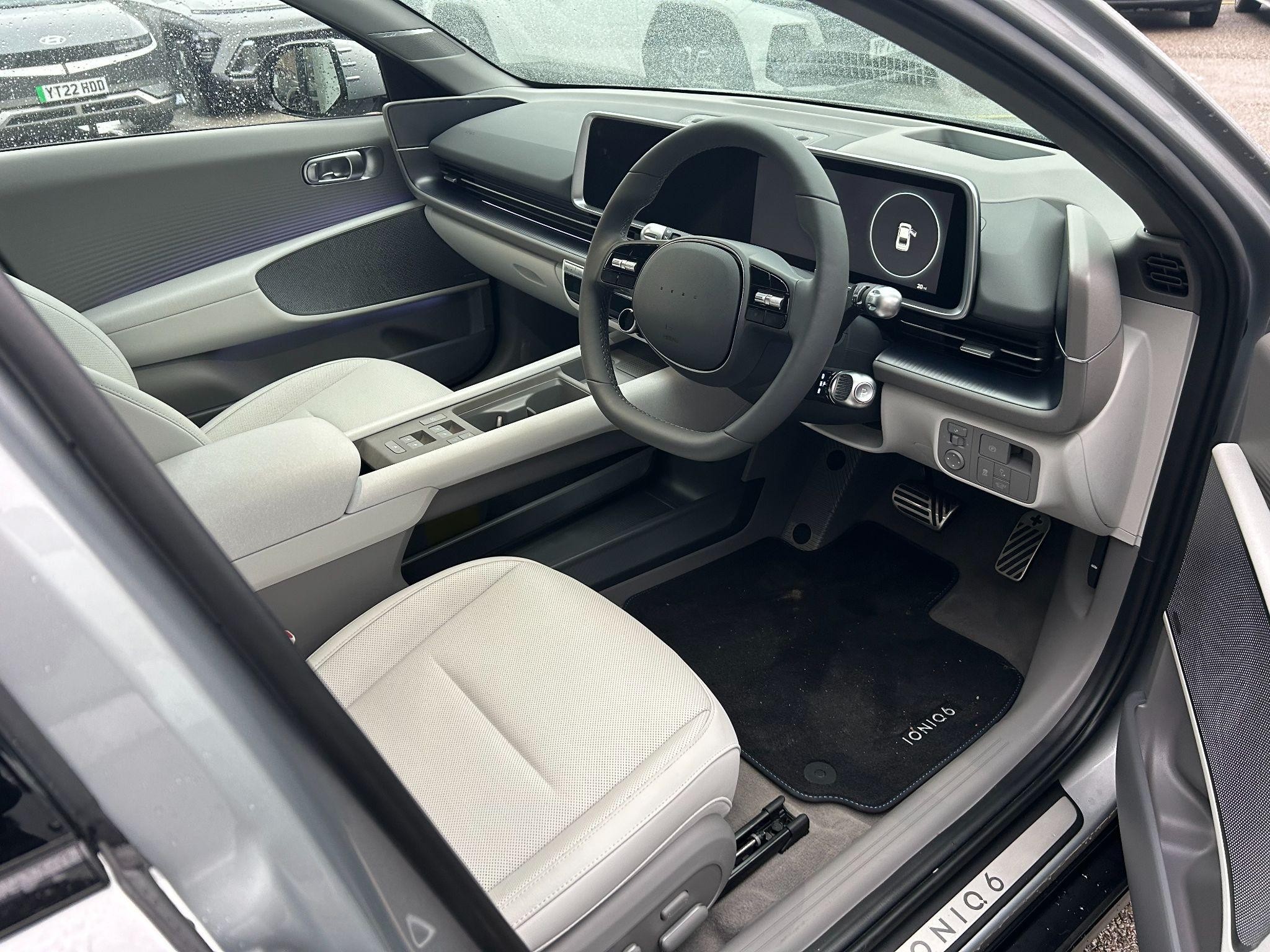 Hyundai IONIQ 6 Image 11