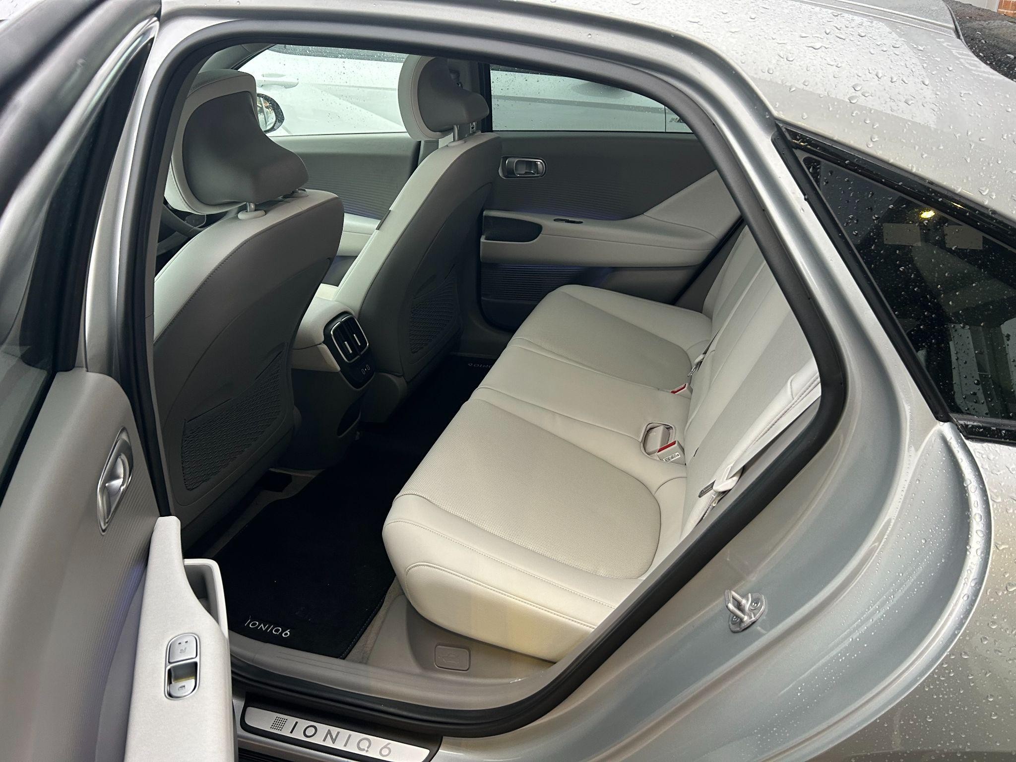 Hyundai IONIQ 6 Image 17