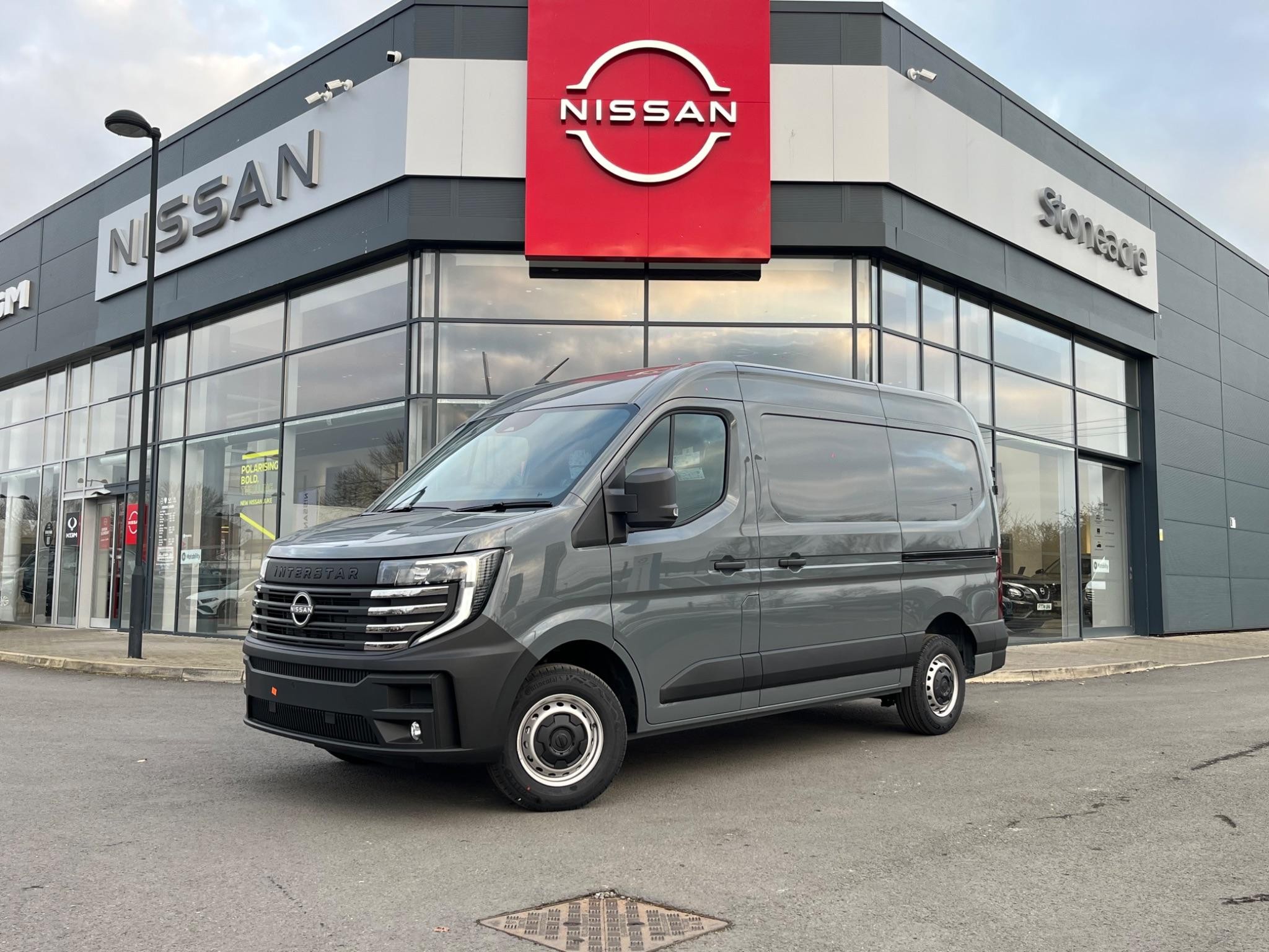 Nissan Interstar Image 9