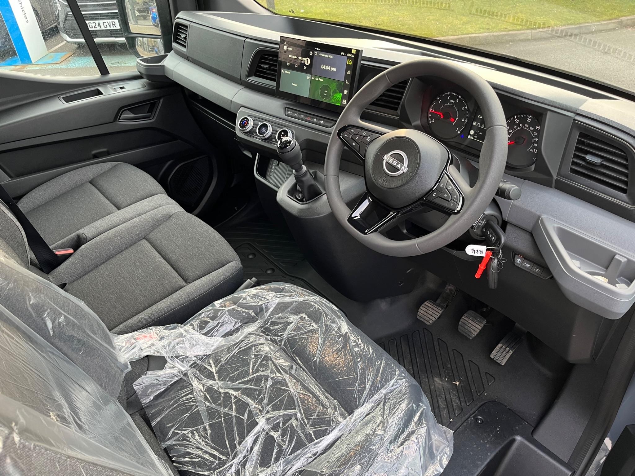 Nissan Interstar Image 23