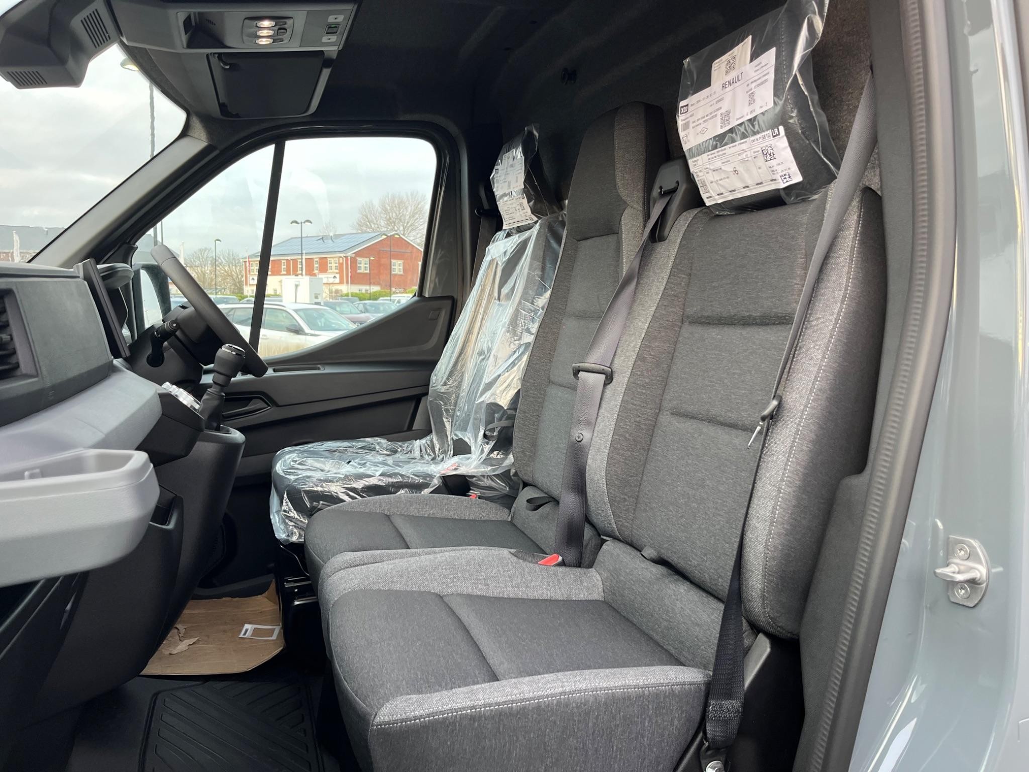 Nissan Interstar Image 24