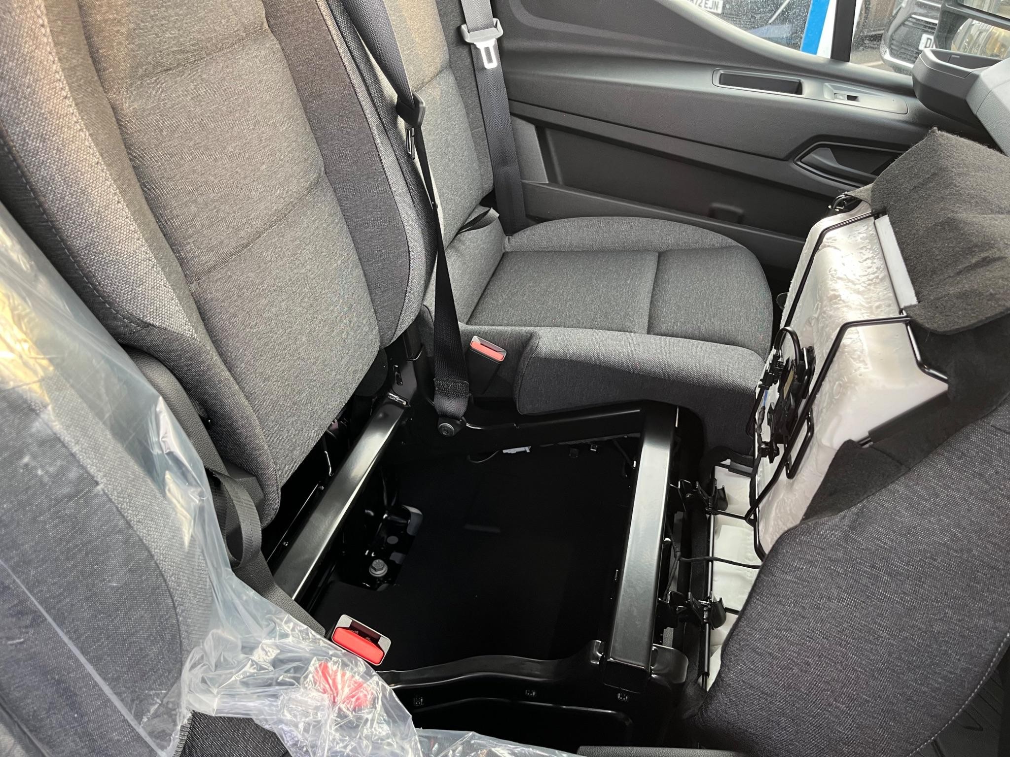 Nissan Interstar Image 43