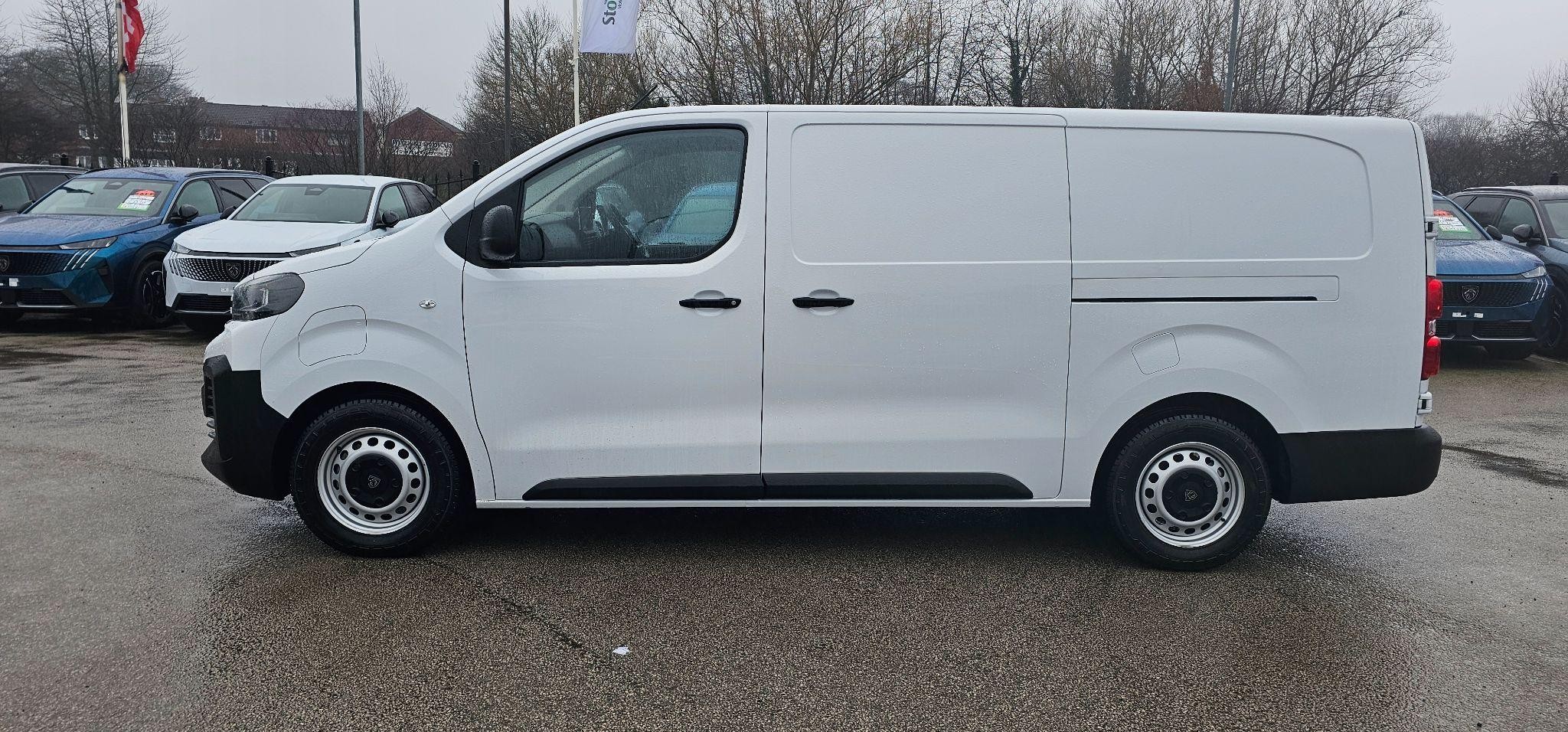 Peugeot e-Expert Image 6