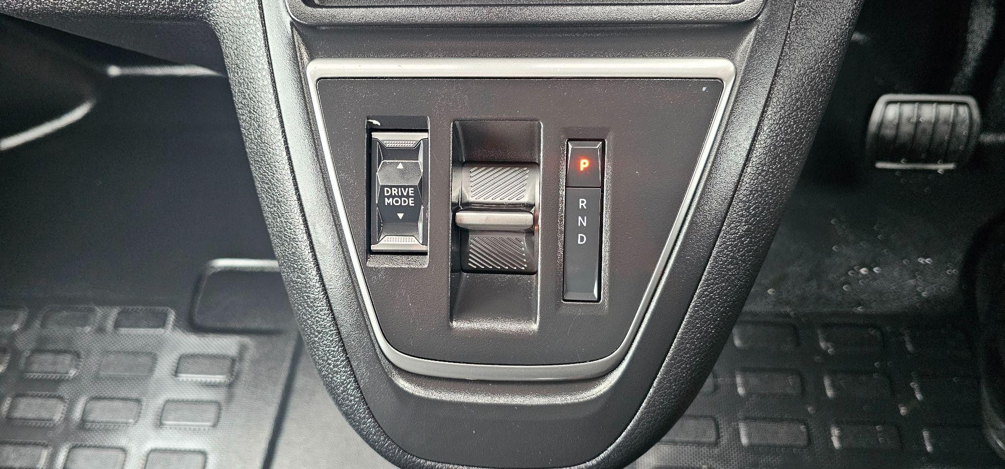 Peugeot e-Expert Image 23