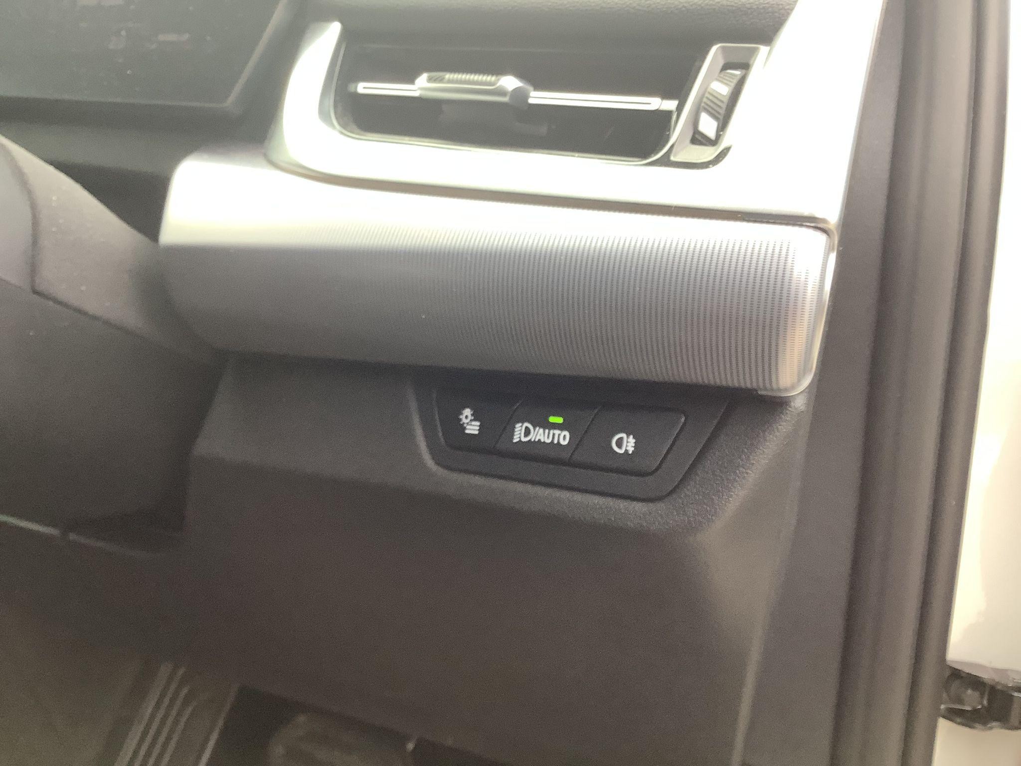 BMW 2 Series Active Tourer Image 16
