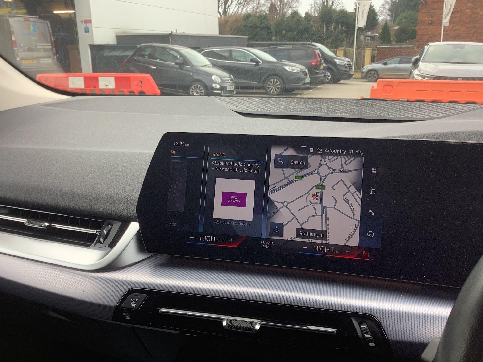 BMW 2 Series Active Tourer Image 21