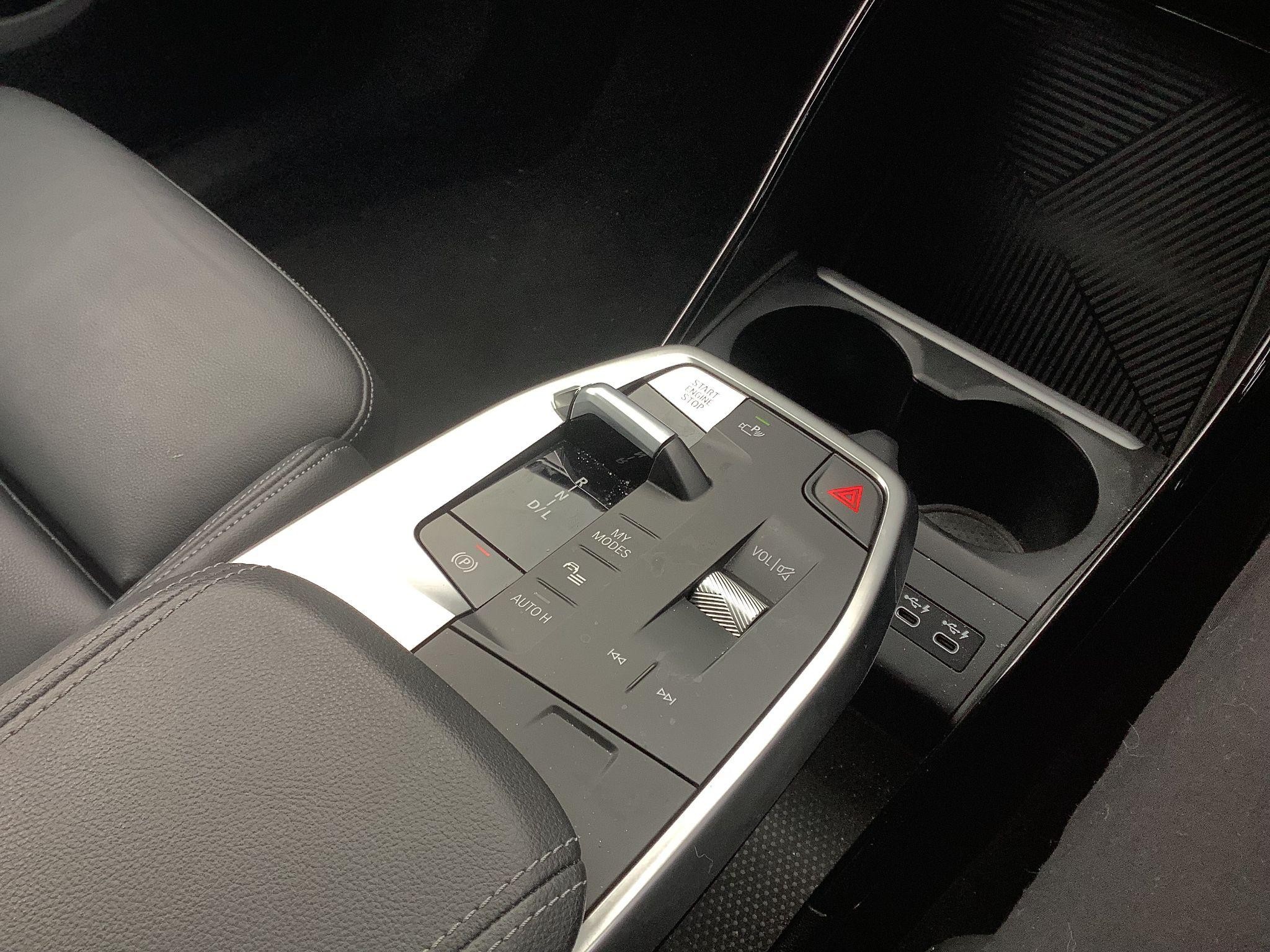 BMW 2 Series Active Tourer Image 36