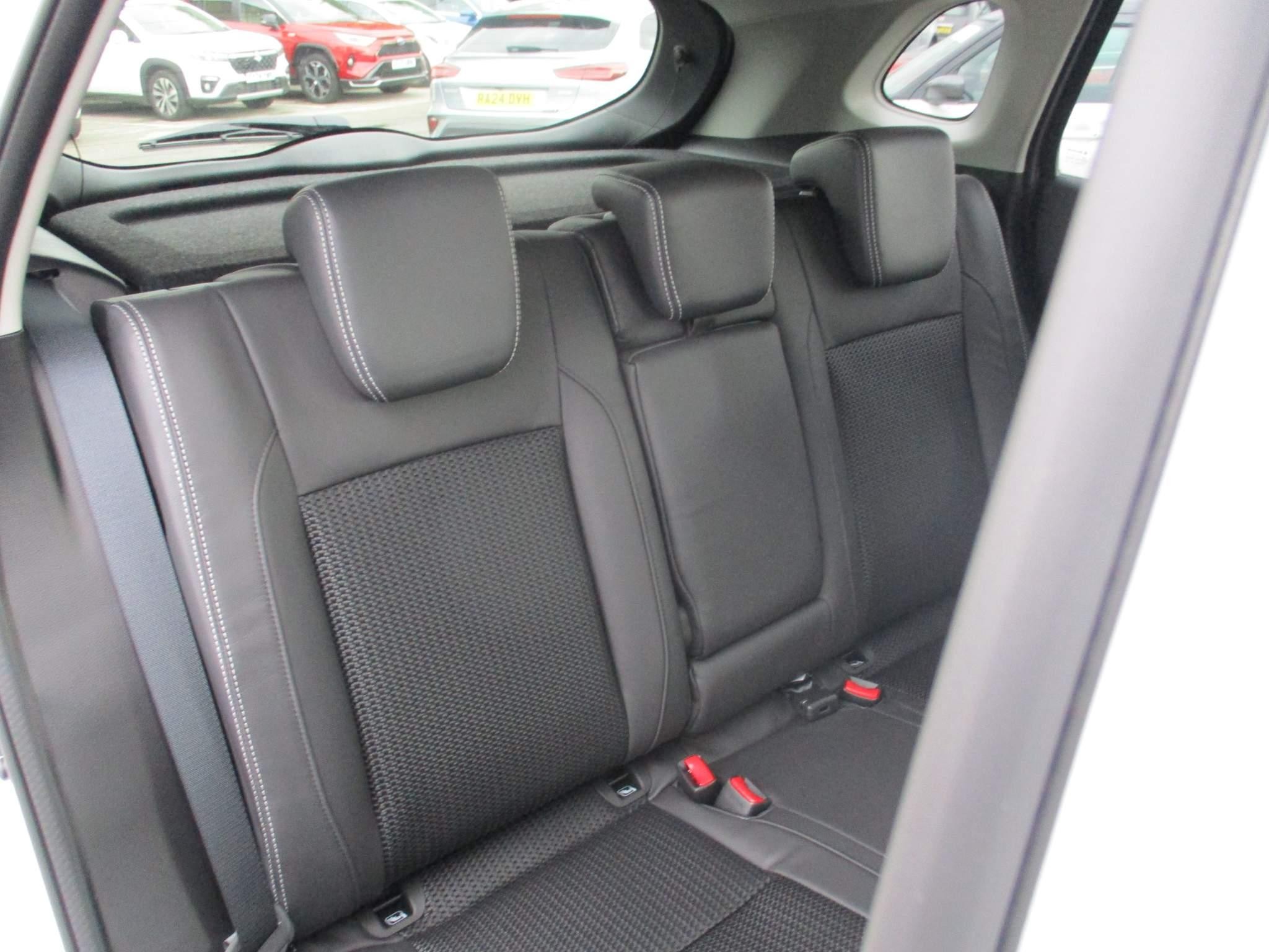 Suzuki SX4 S-Cross Image 14