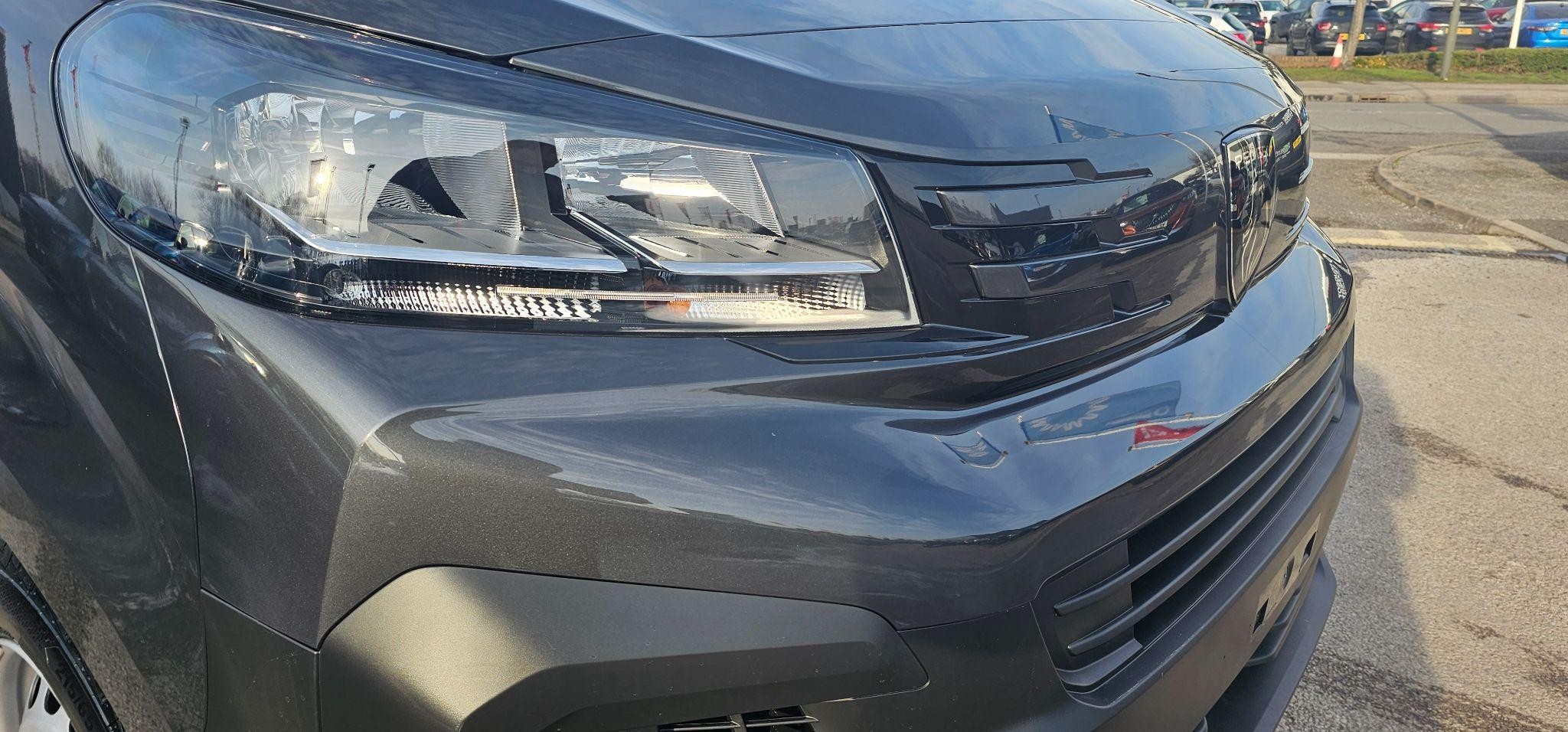 Peugeot Expert Image 14